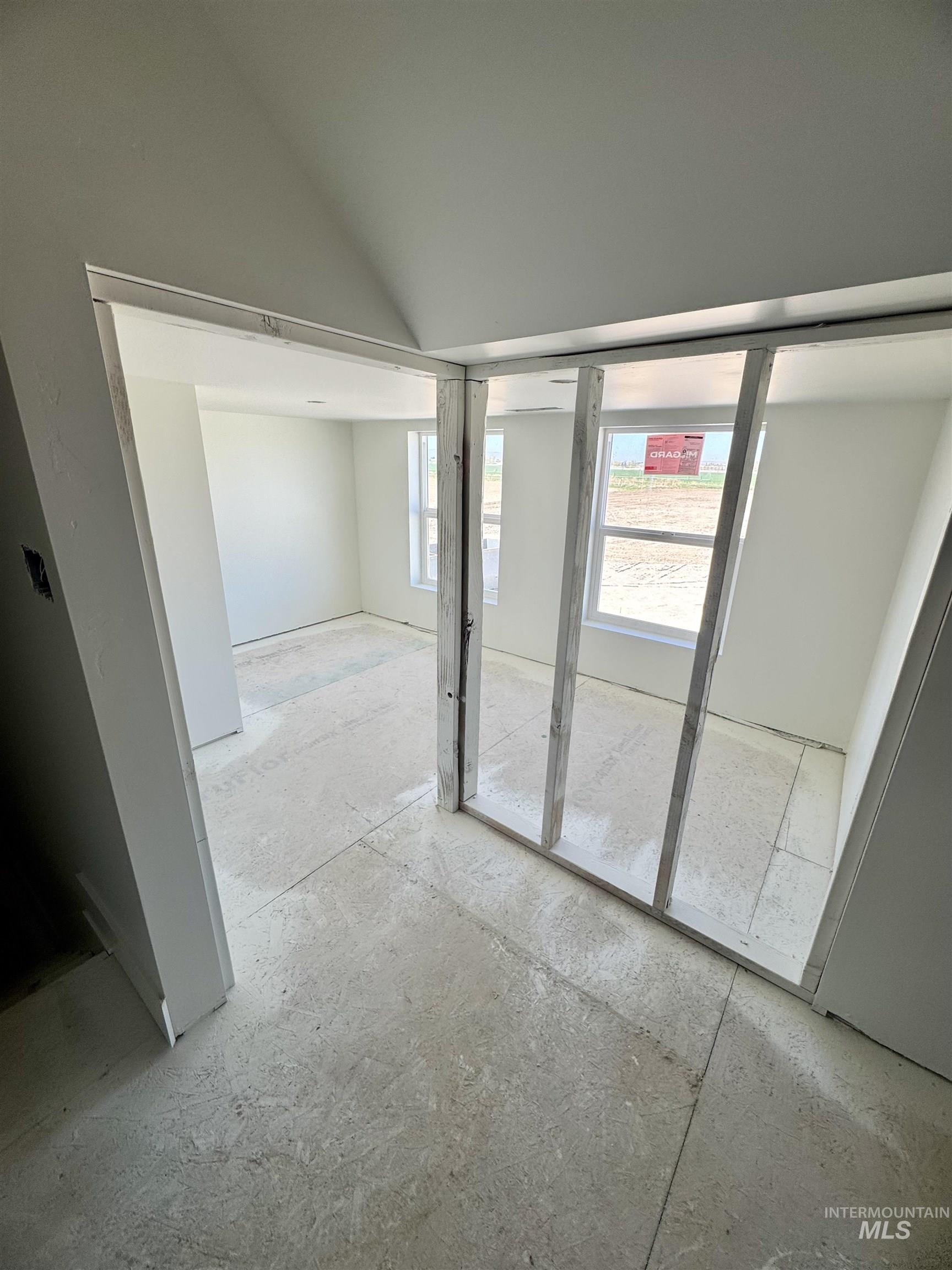 266 Ferdinand Circle Property Photo 11