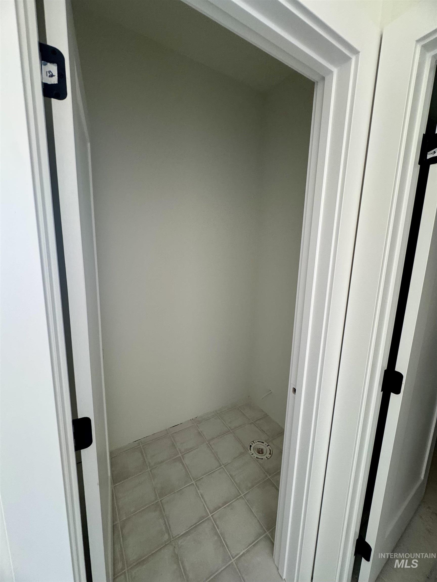 266 Ferdinand Circle Property Photo 20