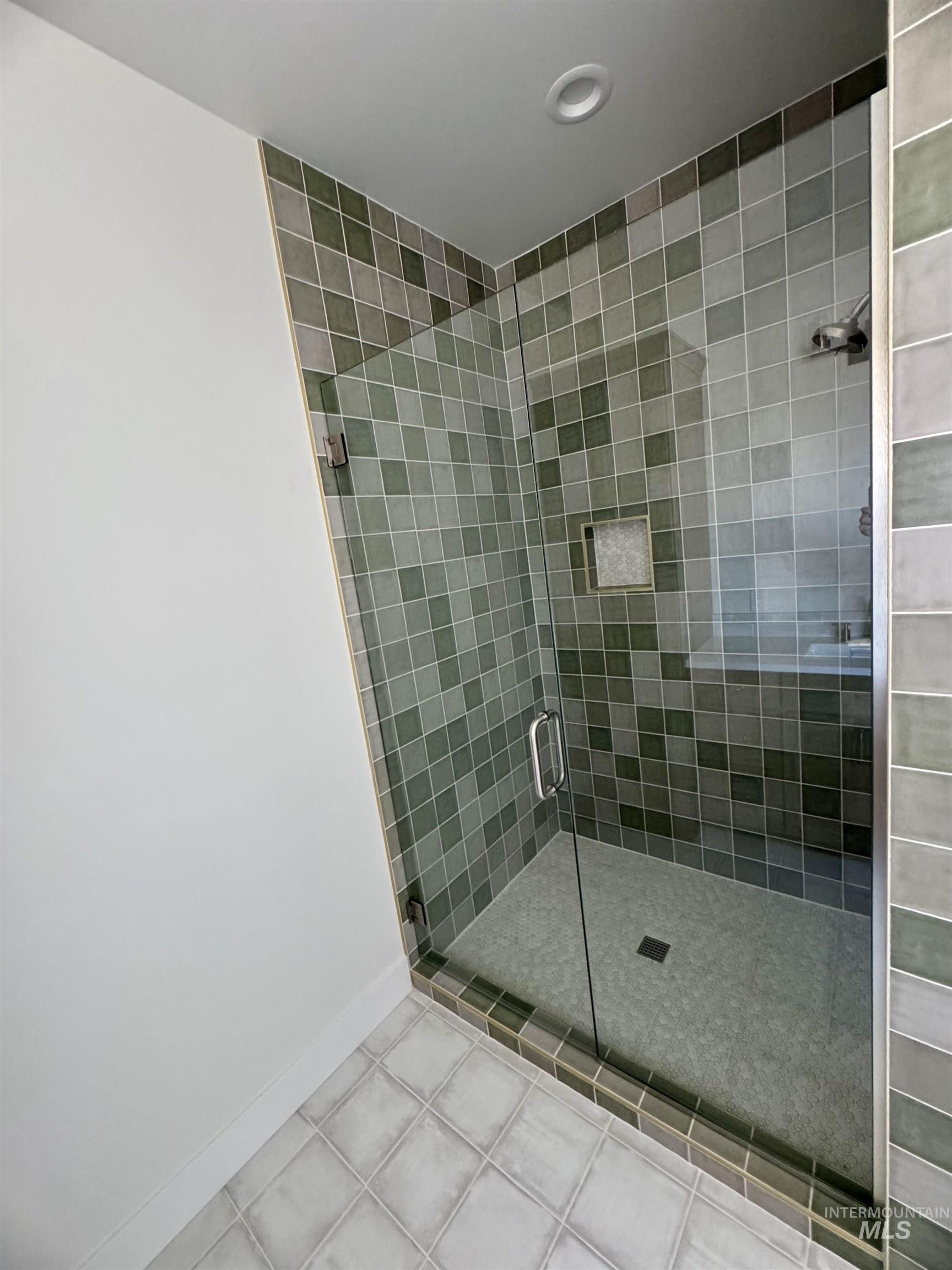 266 Ferdinand Circle Property Photo 23