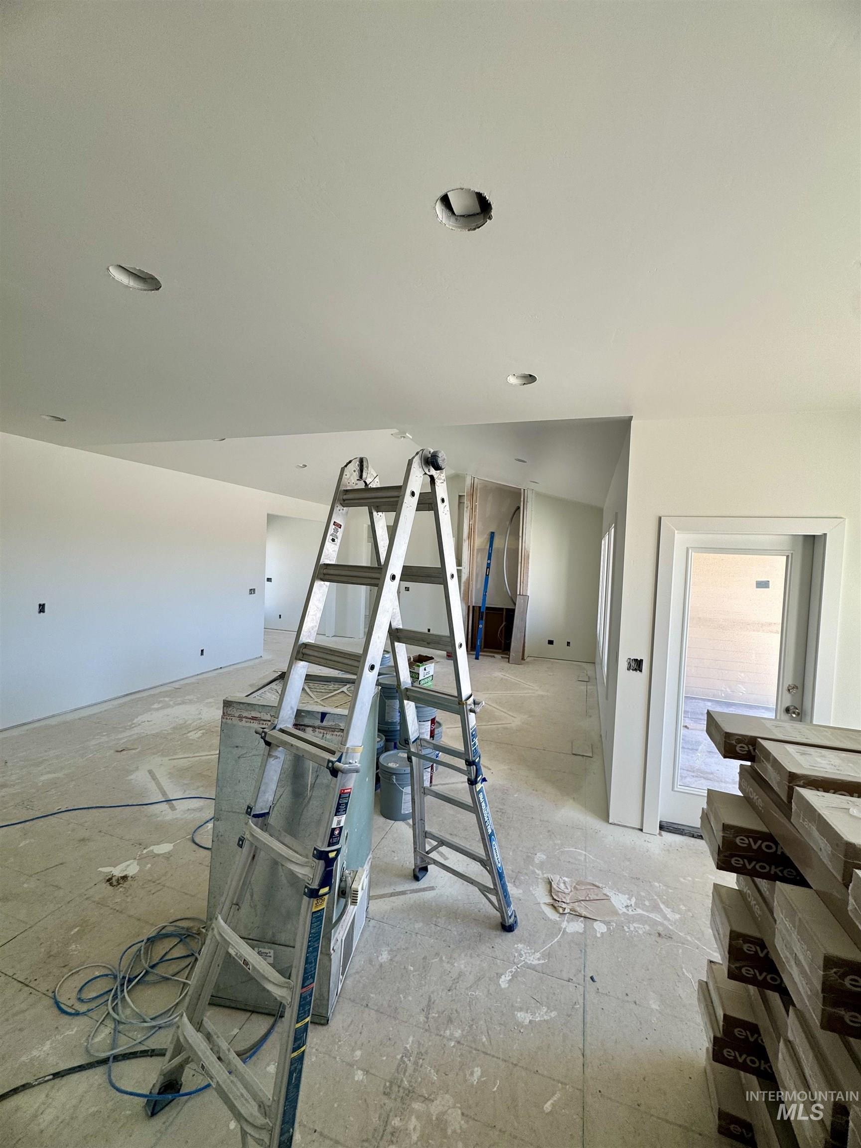 266 Ferdinand Circle Property Photo 24