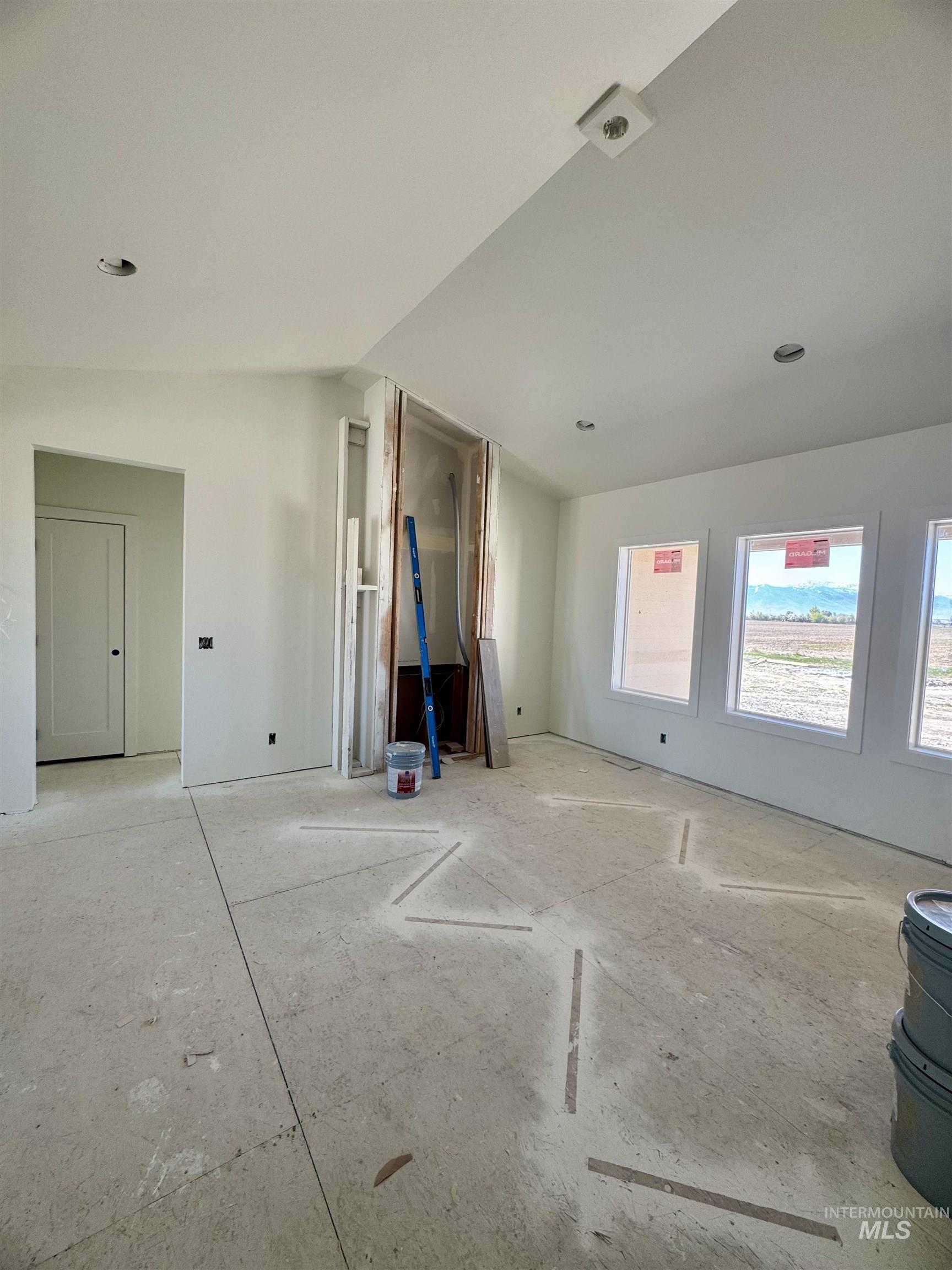 266 Ferdinand Circle Property Photo 30