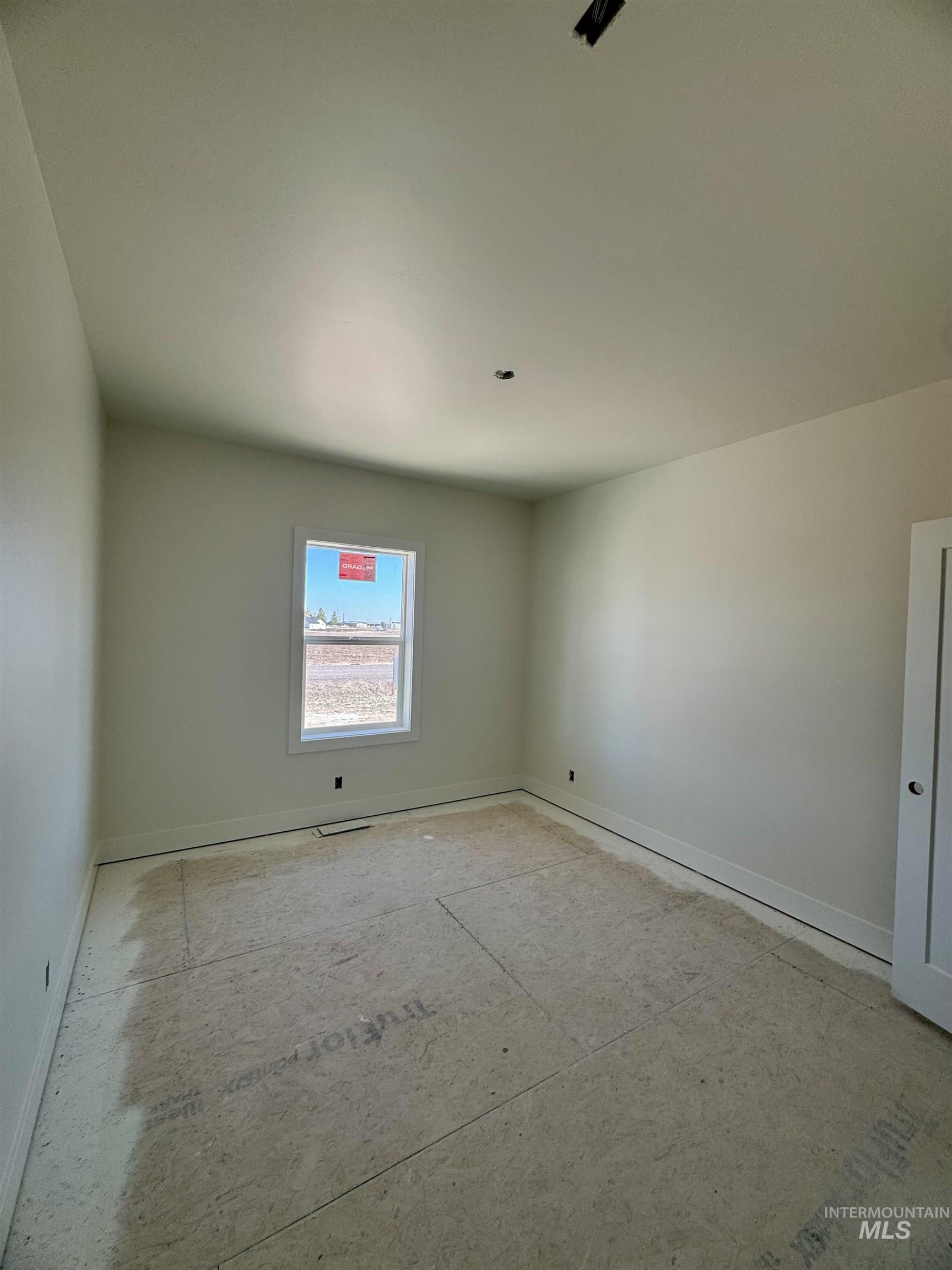 266 Ferdinand Circle Property Photo 34