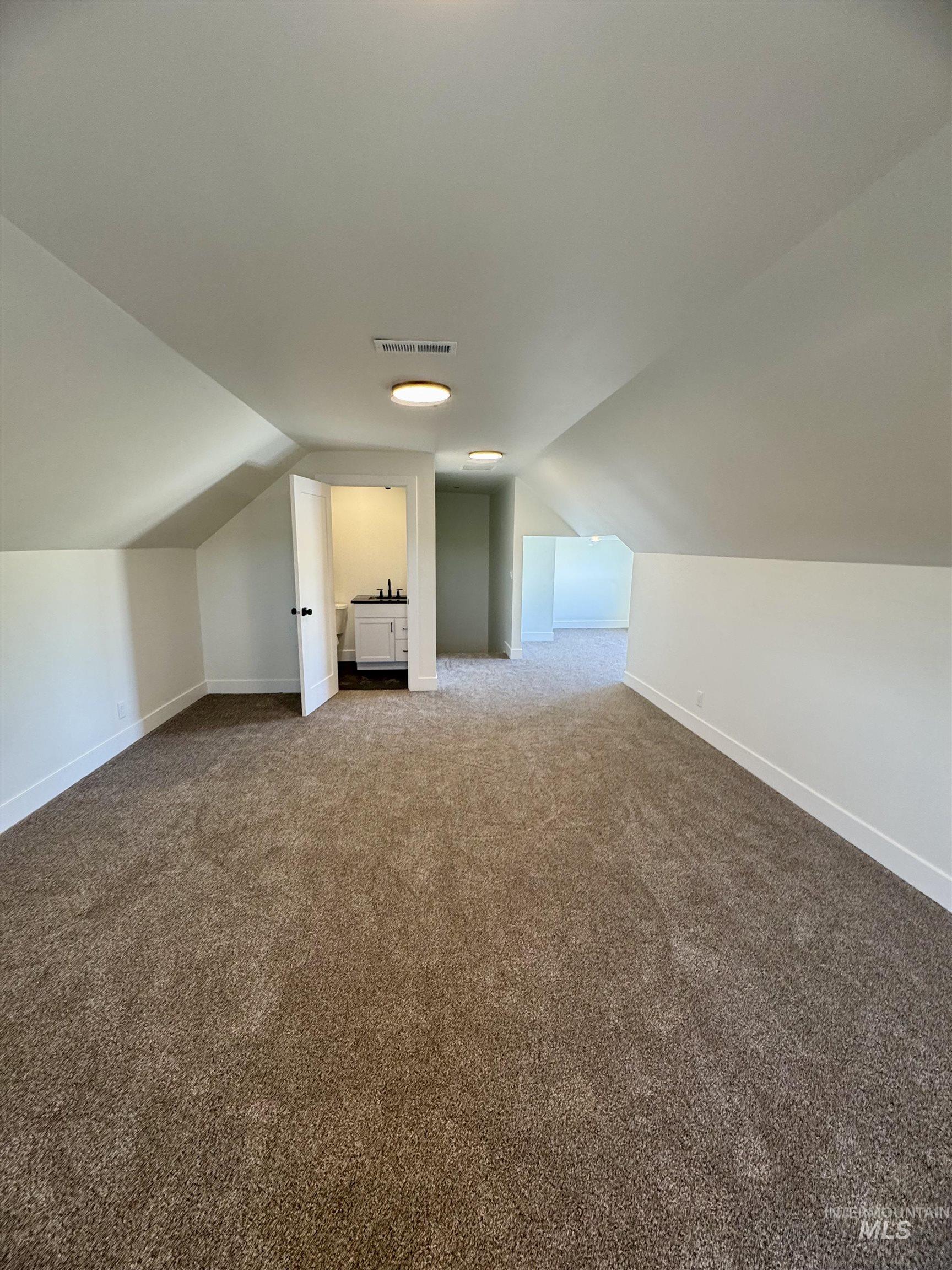 266 Ferdinand Circle Property Photo 34
