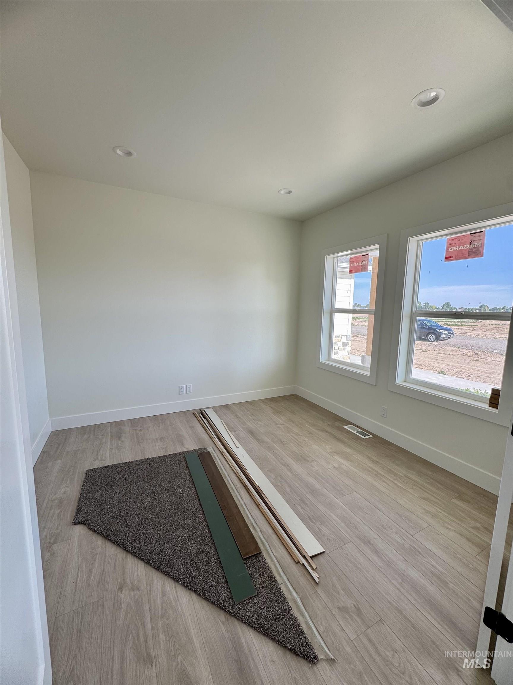 266 Ferdinand Circle Property Photo 36