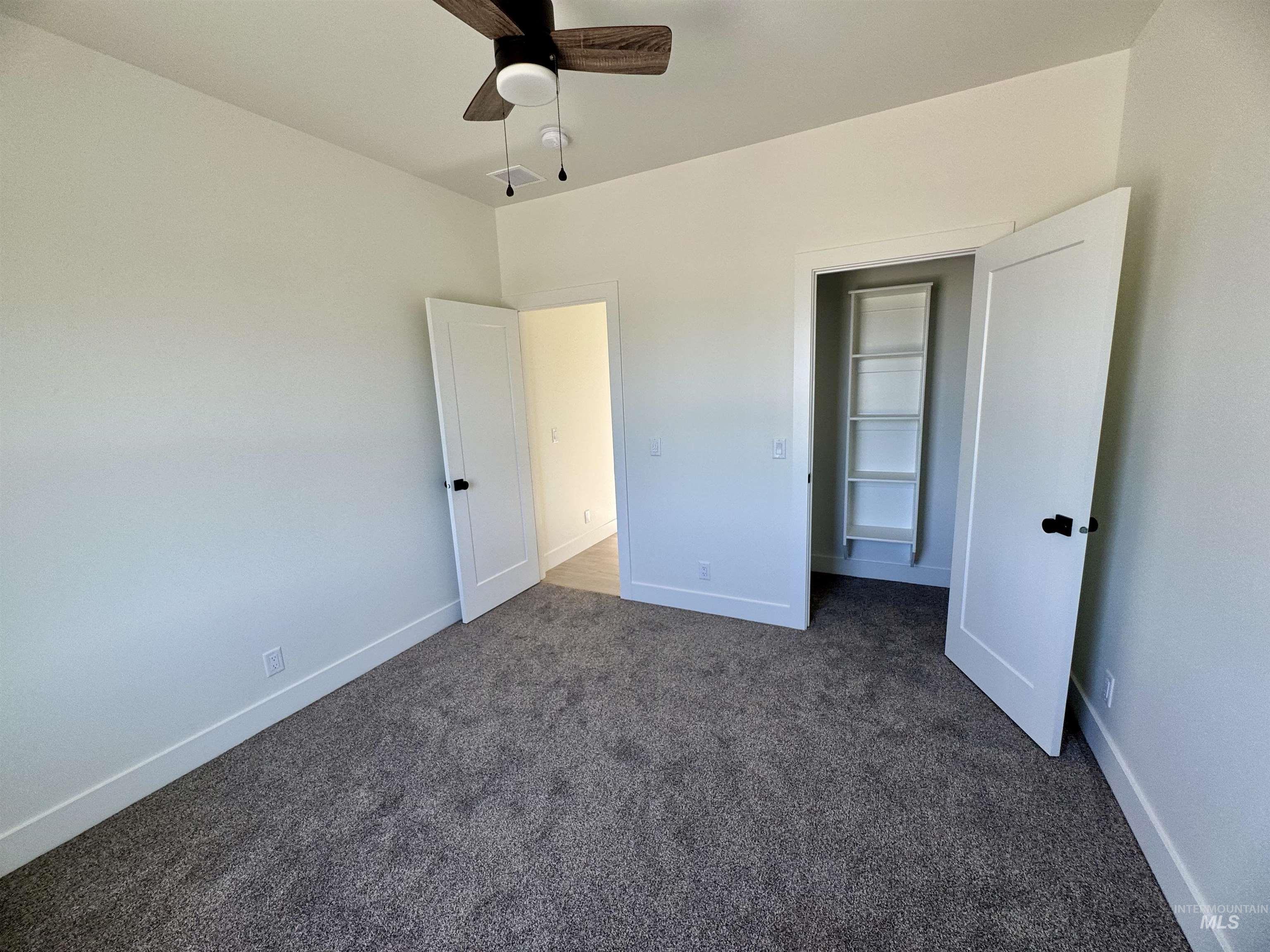 266 Ferdinand Circle Property Photo 43