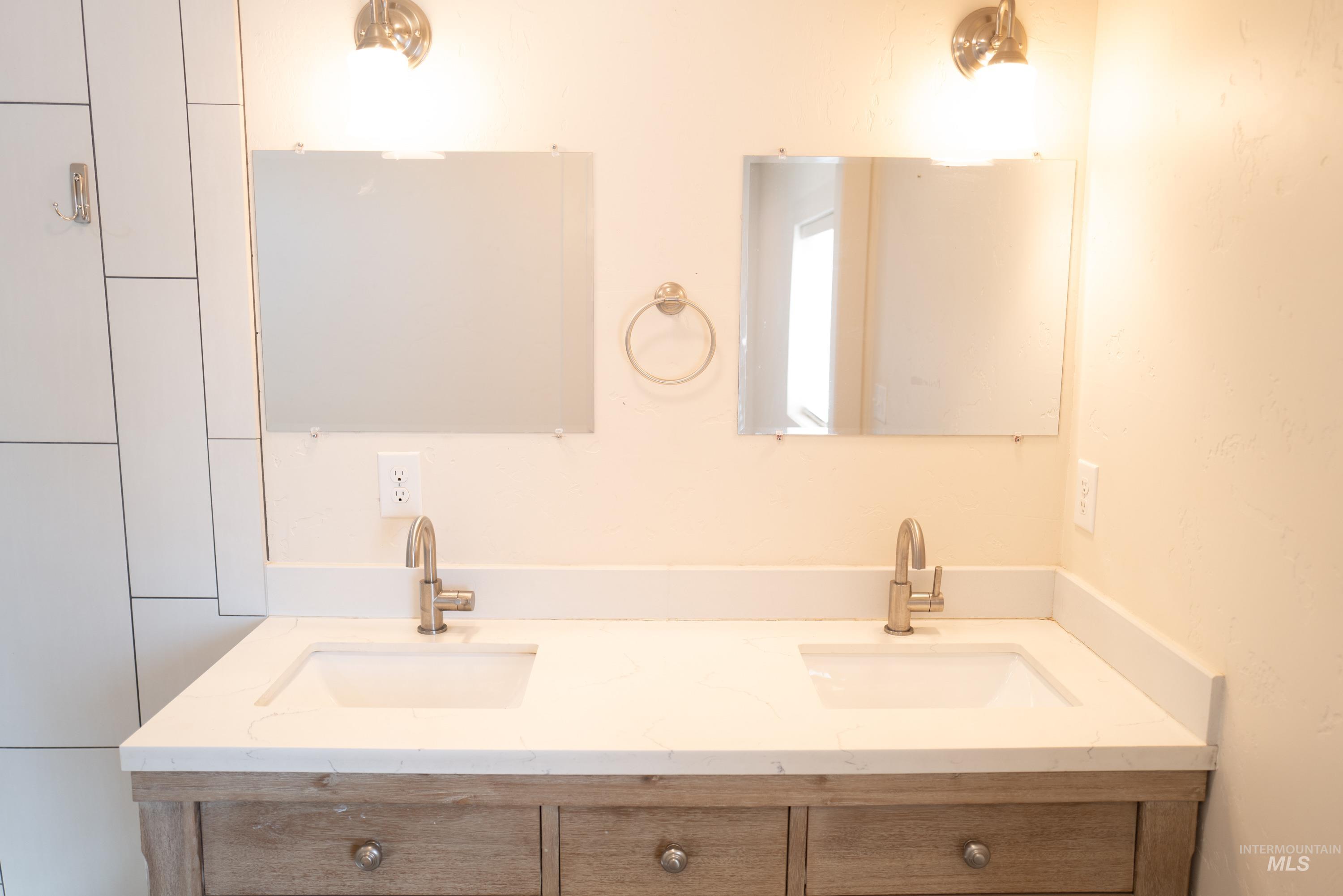 1204 7th Street N Property Photo 23