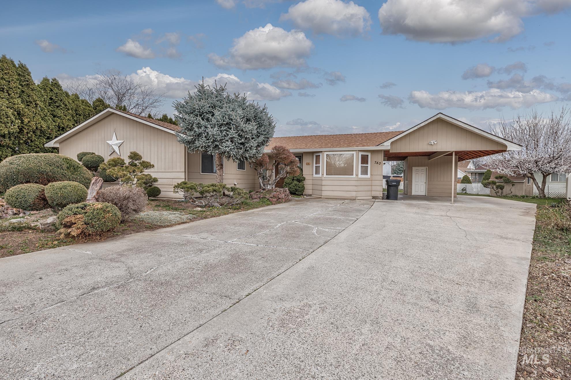 740 Flintlock Way Property Photo