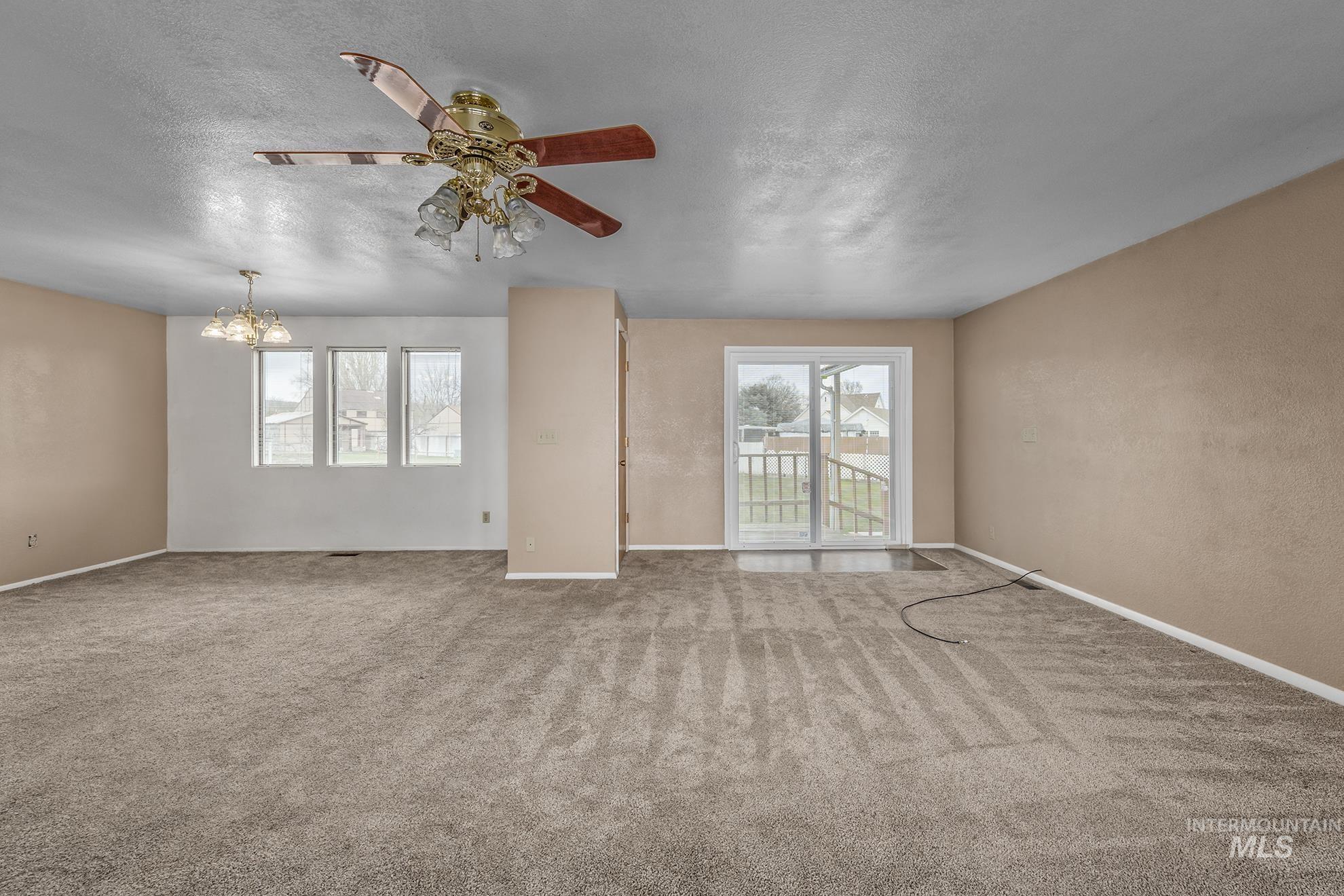 740 Flintlock Way Property Photo 9