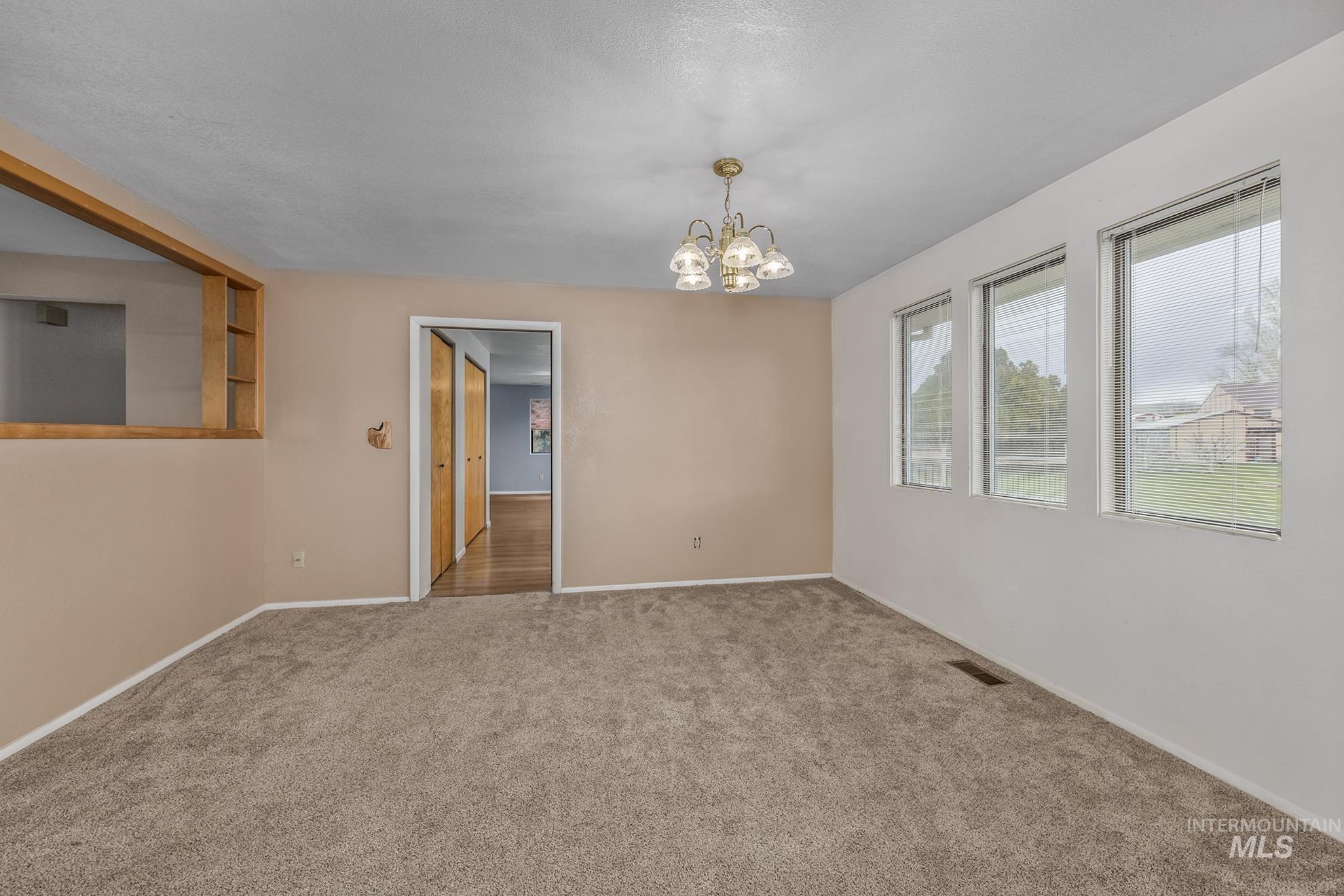 740 Flintlock Way Property Photo 11