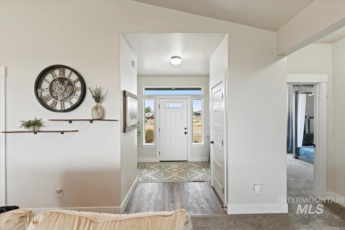 1375 Sw Vera St. Property Photo 4
