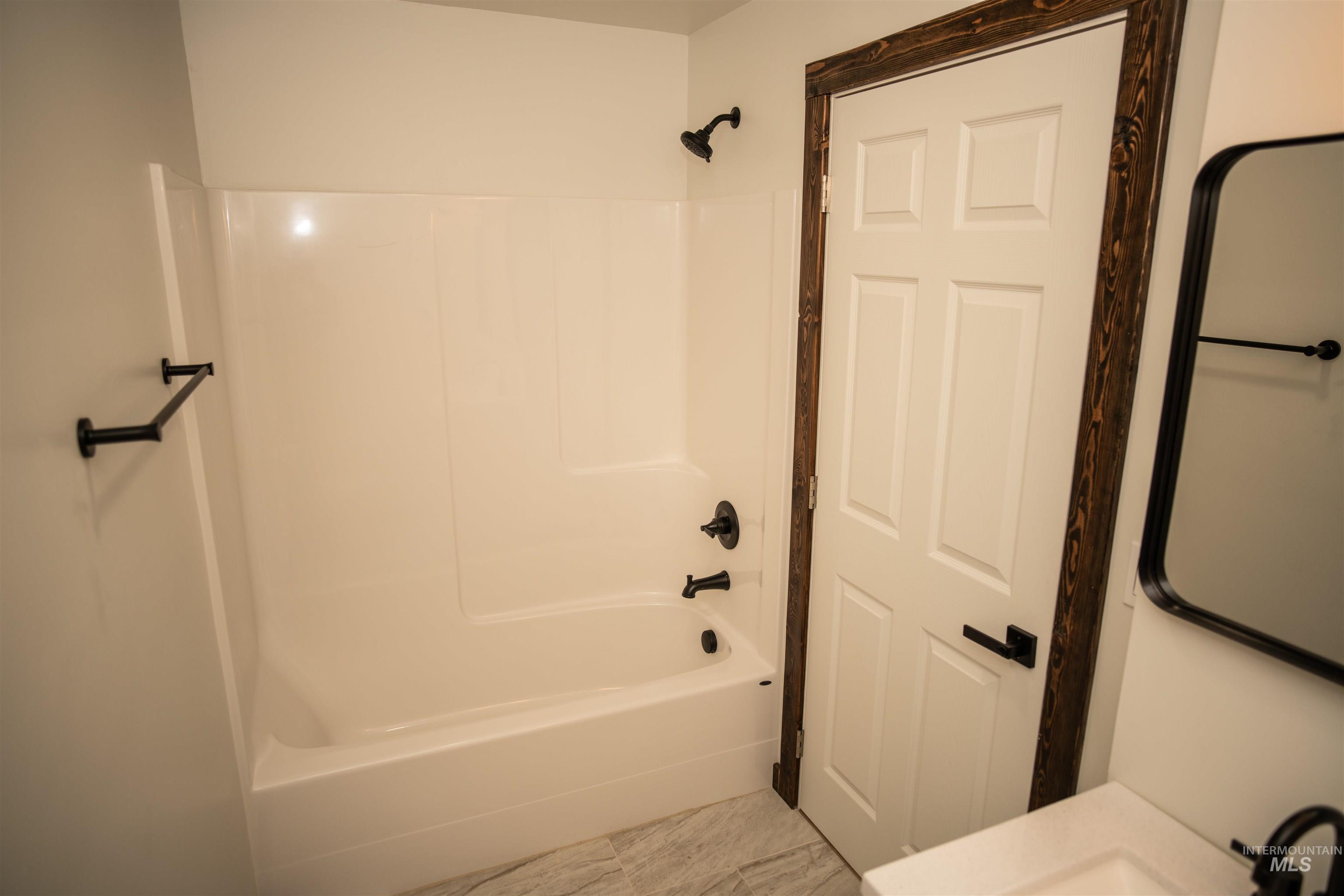 152 Johnson Ave Property Photo 36