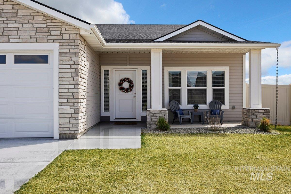 1006 Kenbrook Loop Property Photo 2
