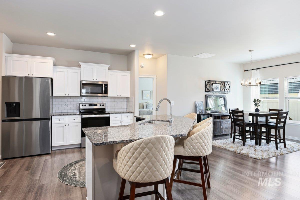 1006 Kenbrook Loop Property Photo 11