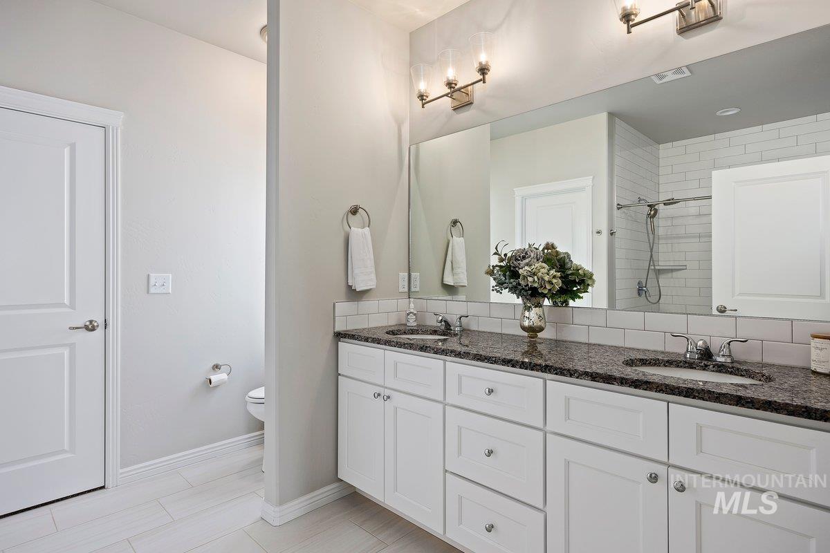 1006 Kenbrook Loop Property Photo 25