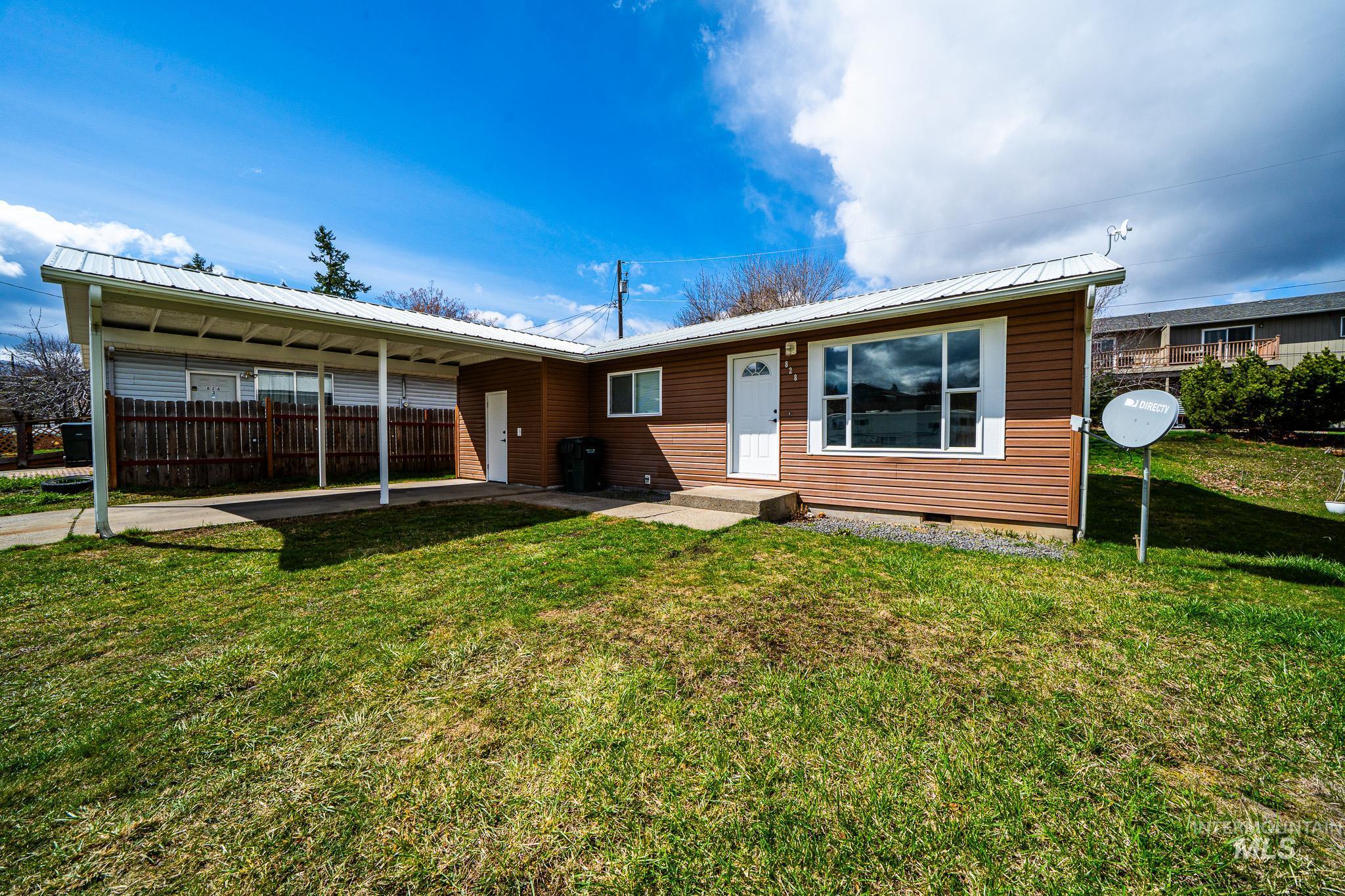 828 N Hall Street Property Photo