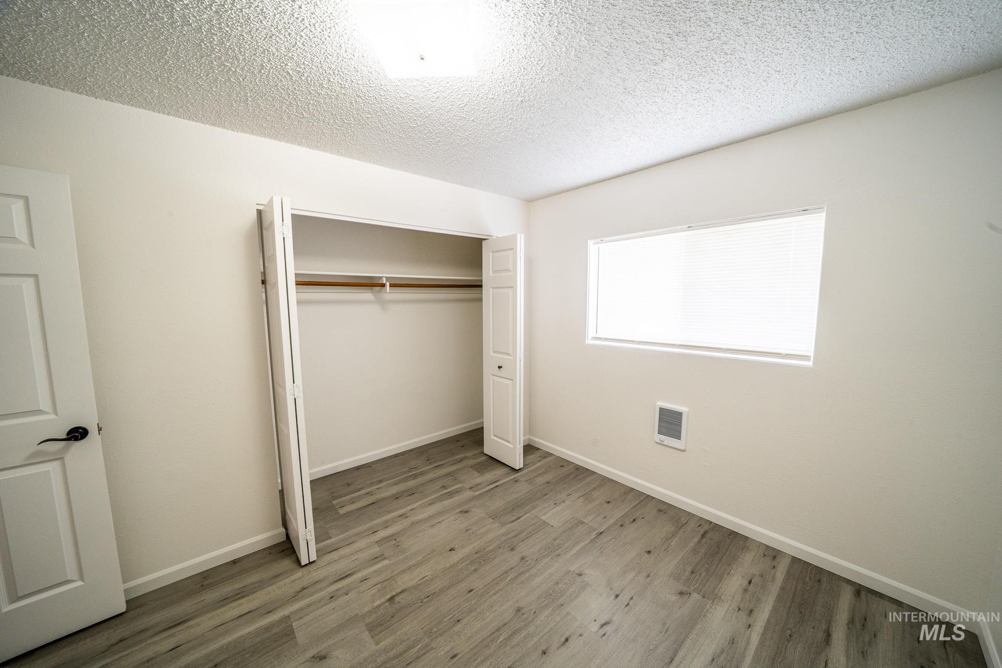 828 N Hall Street Property Photo 9