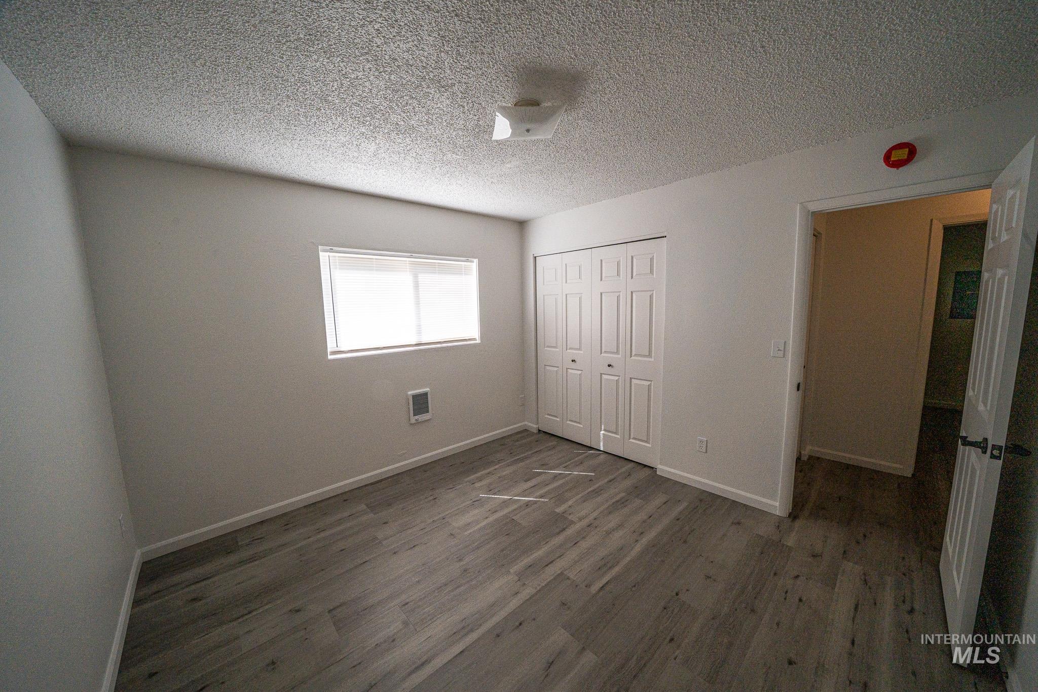 828 N Hall Street Property Photo 10