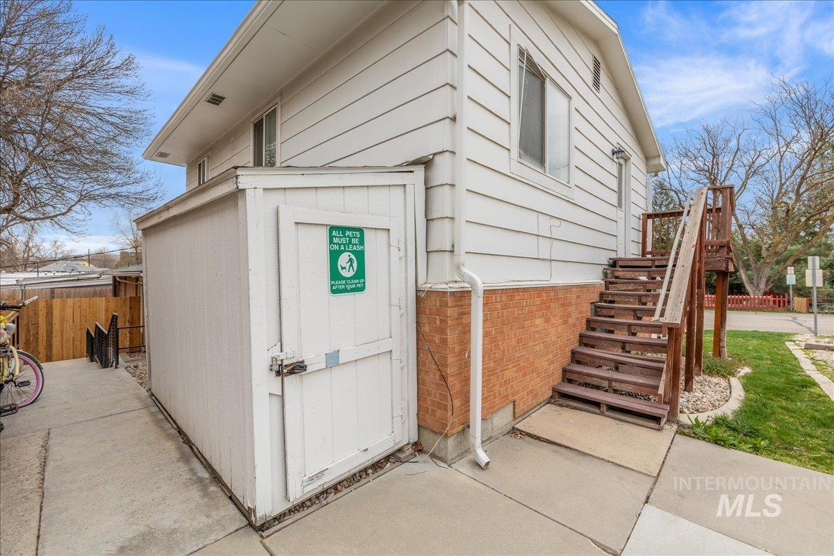 1329 S Michigan Ave Property Photo 8
