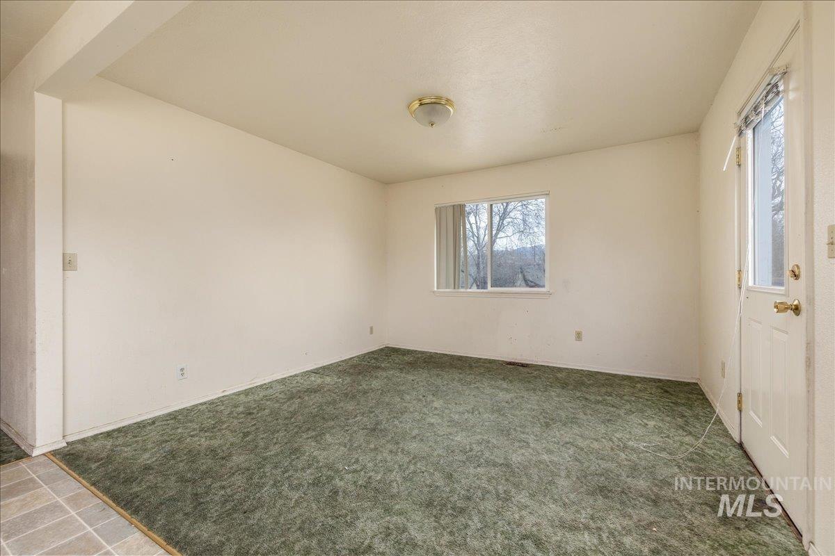 1329 S Michigan Ave Property Photo 11