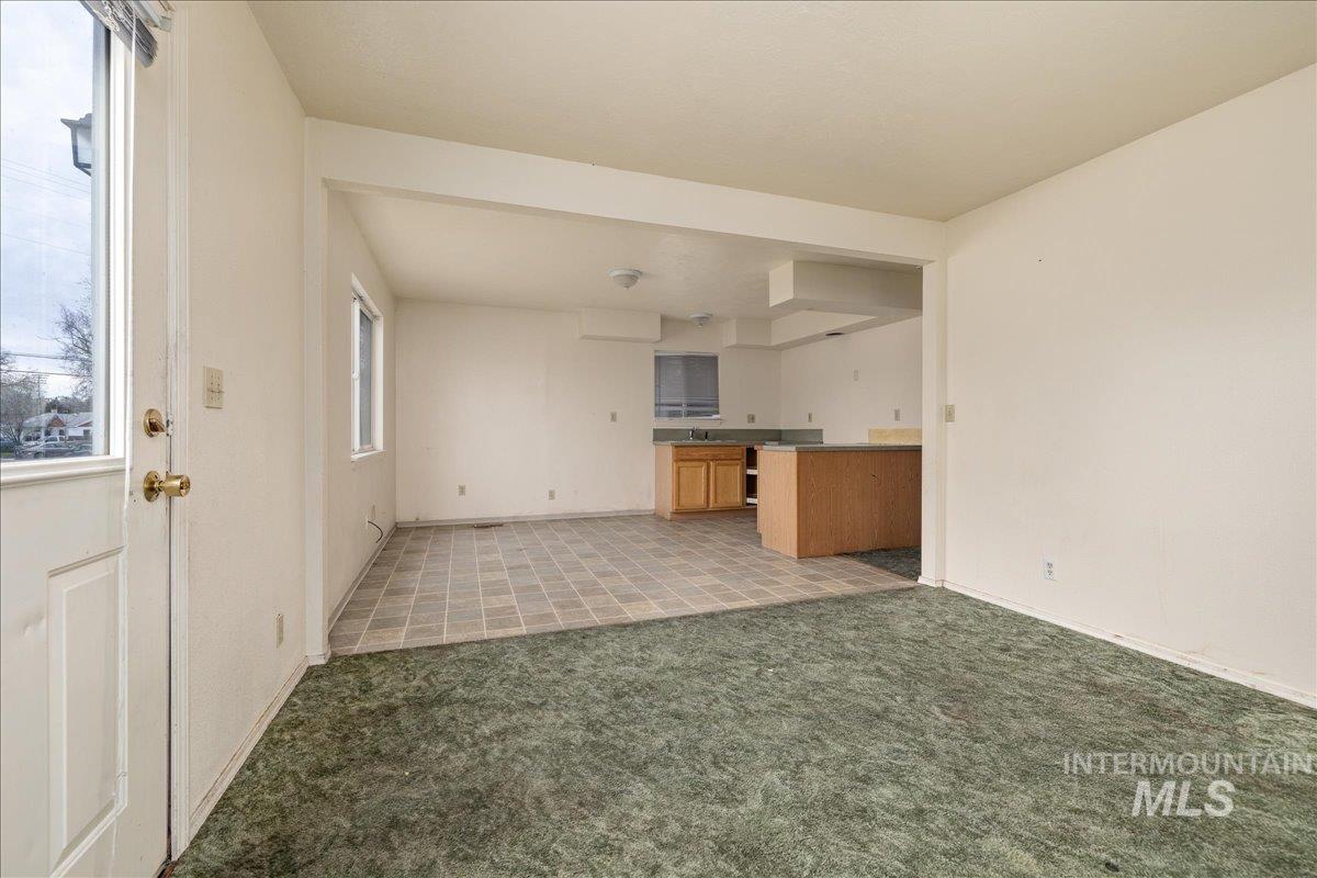 1329 S Michigan Ave Property Photo 12