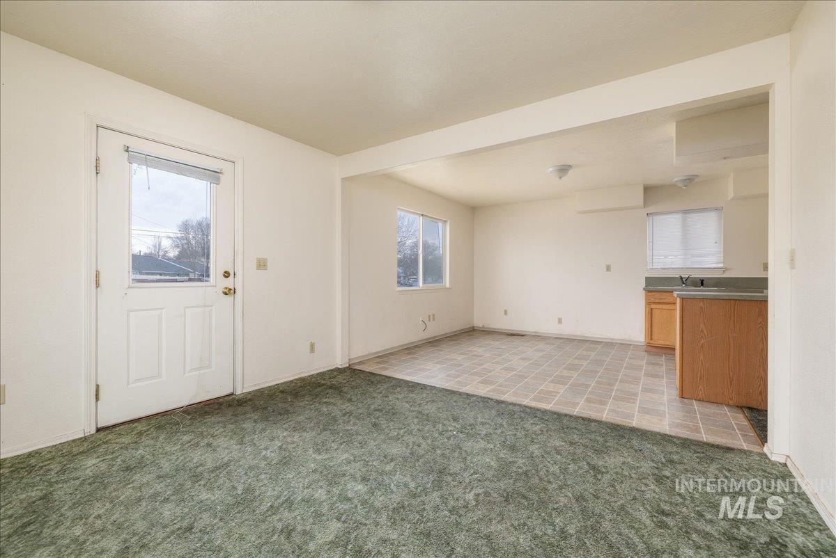 1329 S Michigan Ave Property Photo 13