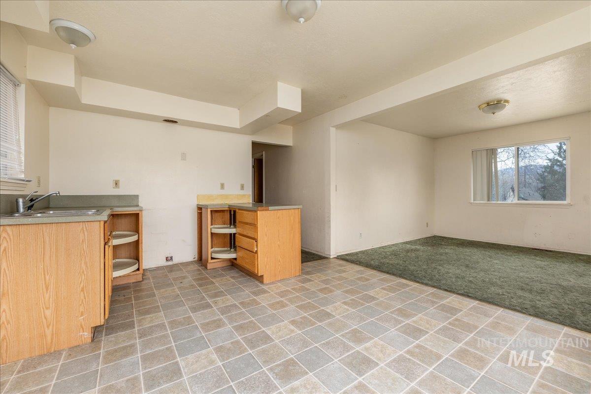 1329 S Michigan Ave Property Photo 15
