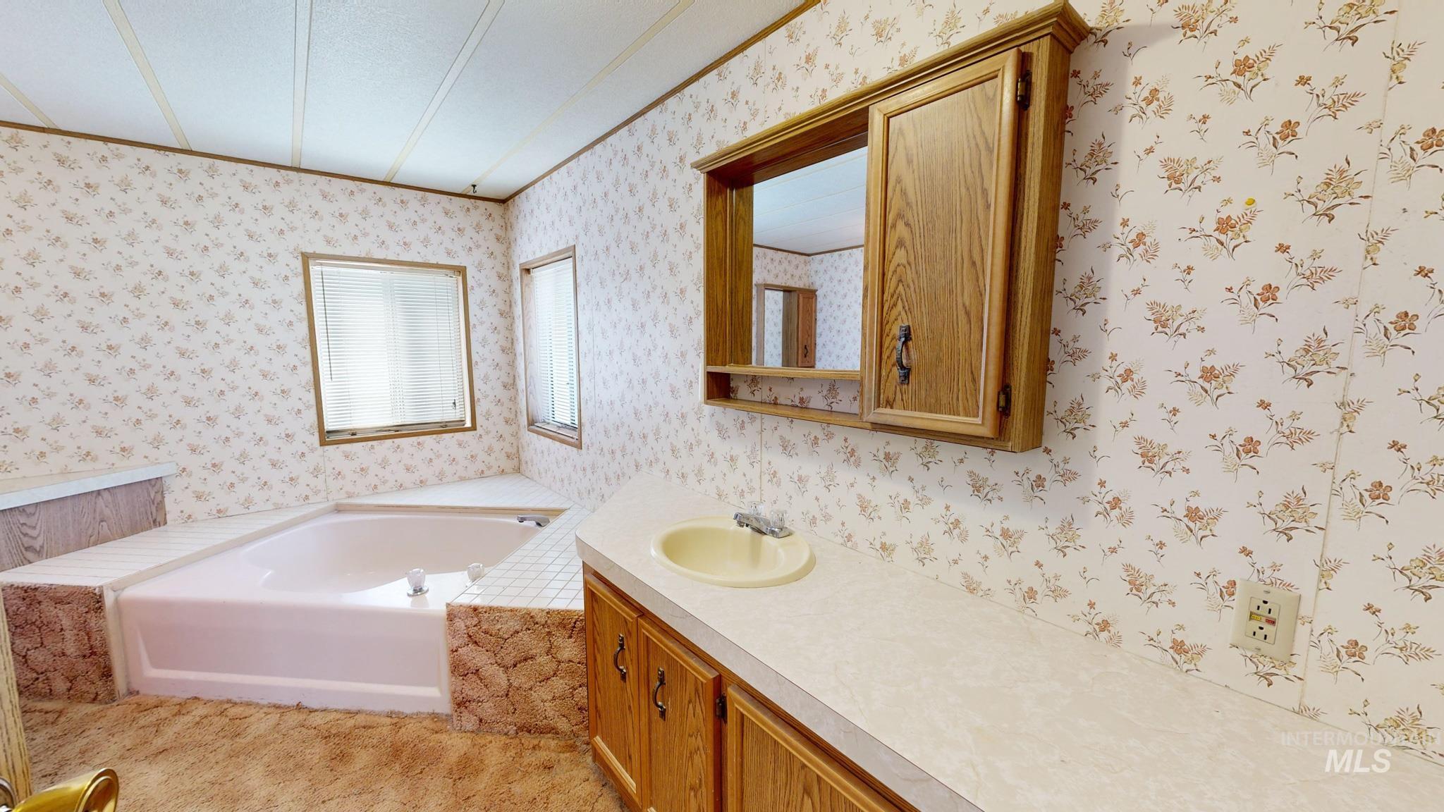 3511 Hwy 6 Property Photo 9