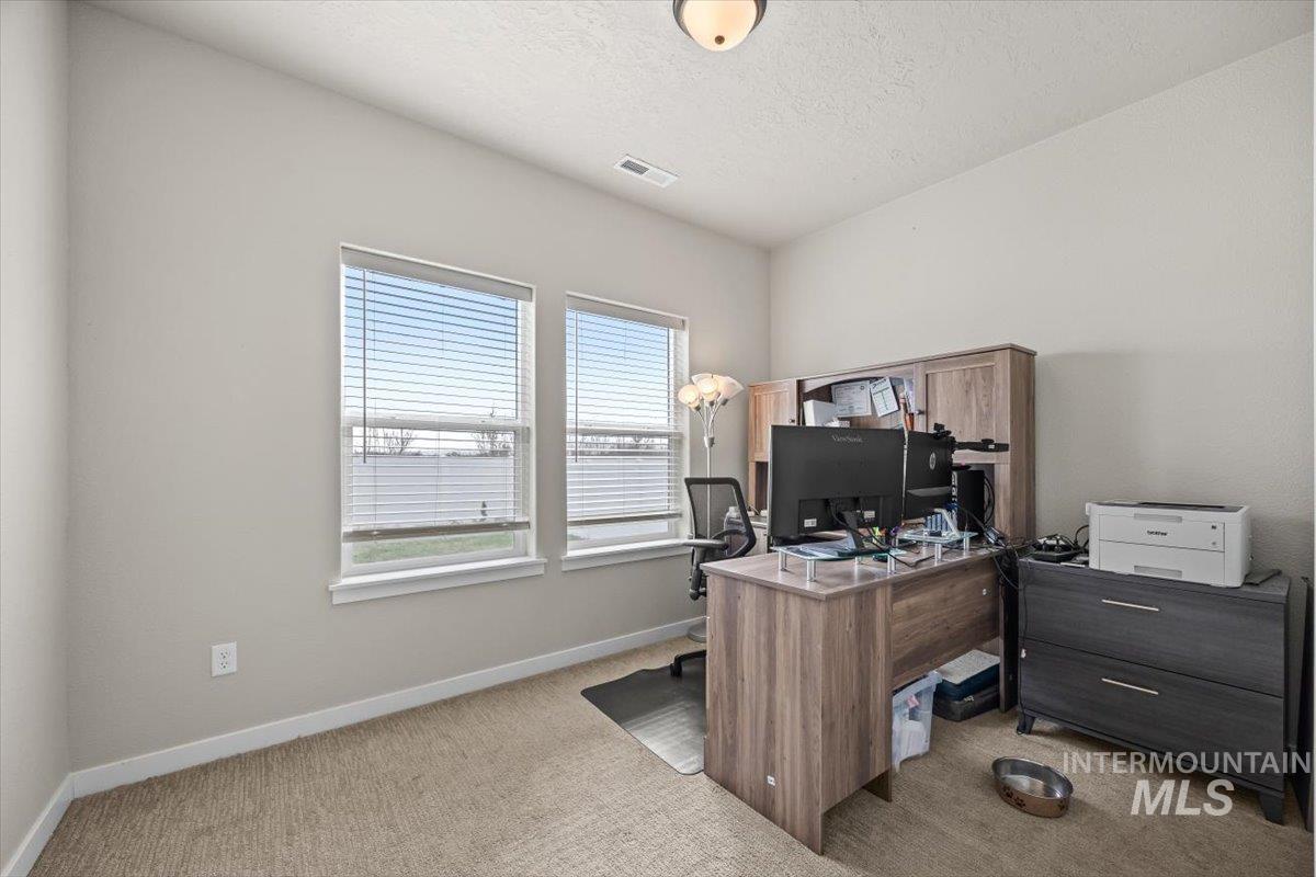 1250 S Threave Property Photo 15