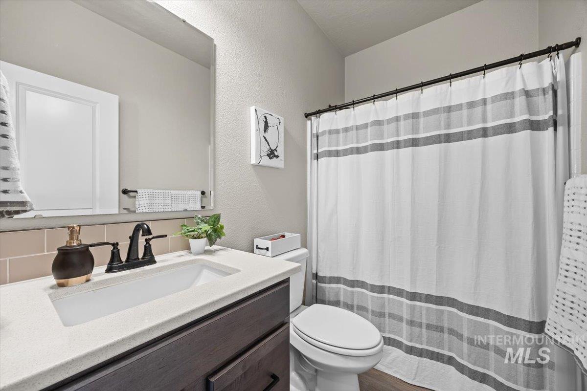 1250 S Threave Property Photo 16