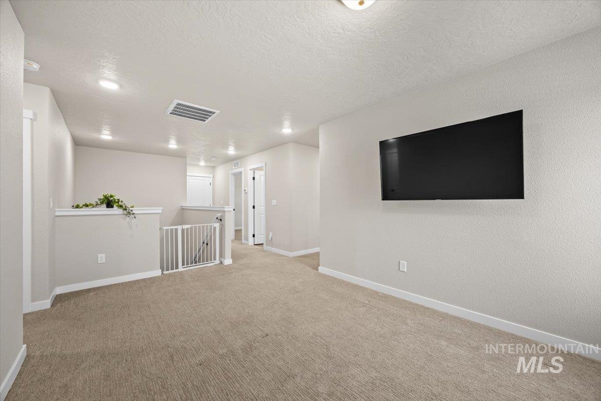 1250 S Threave Property Photo 21