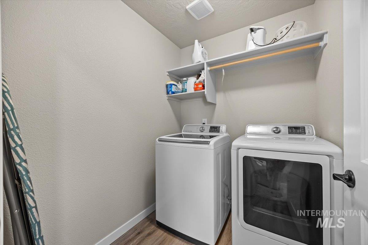 1250 S Threave Property Photo 22