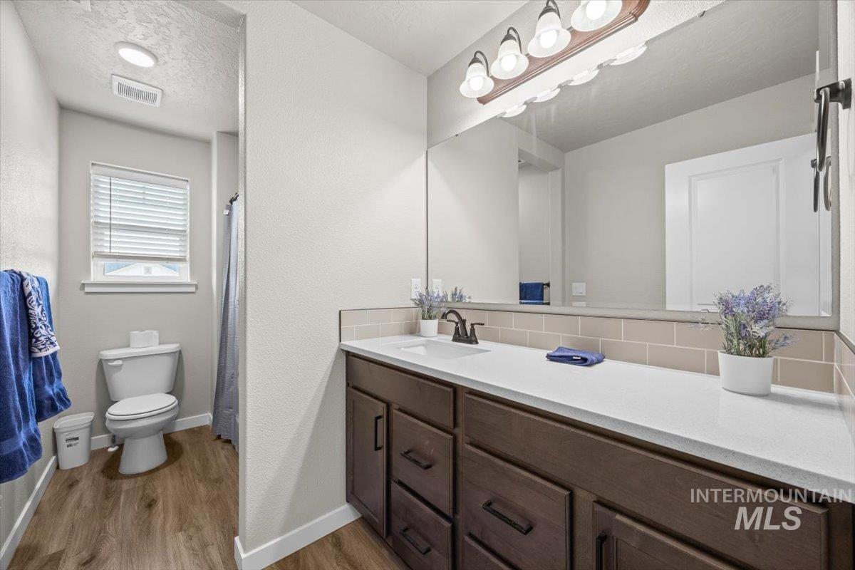 1250 S Threave Property Photo 33