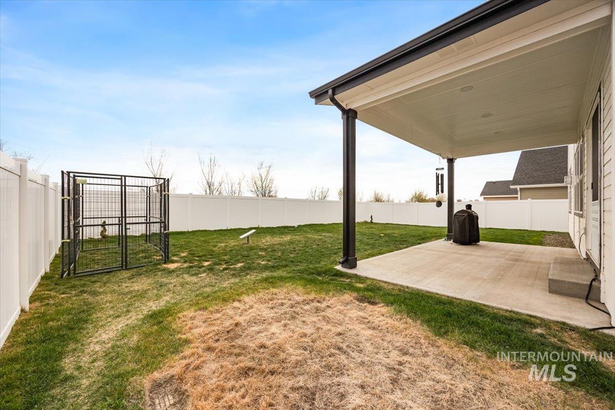 1250 S Threave Property Photo 39