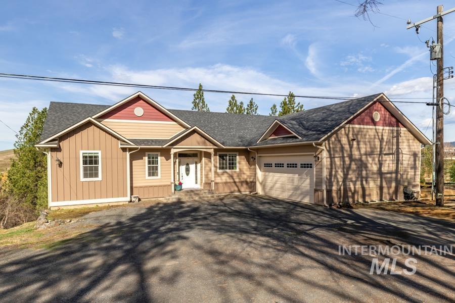 705 Rachel Property Photo