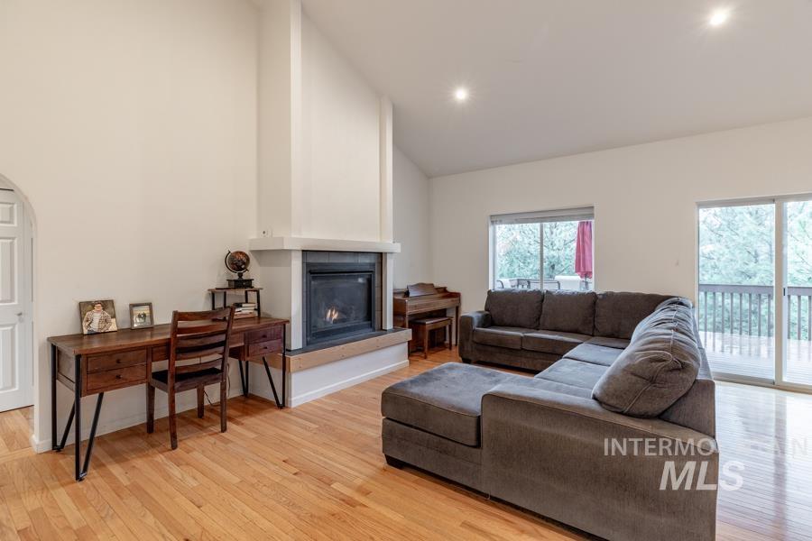 705 Rachel Property Photo 5