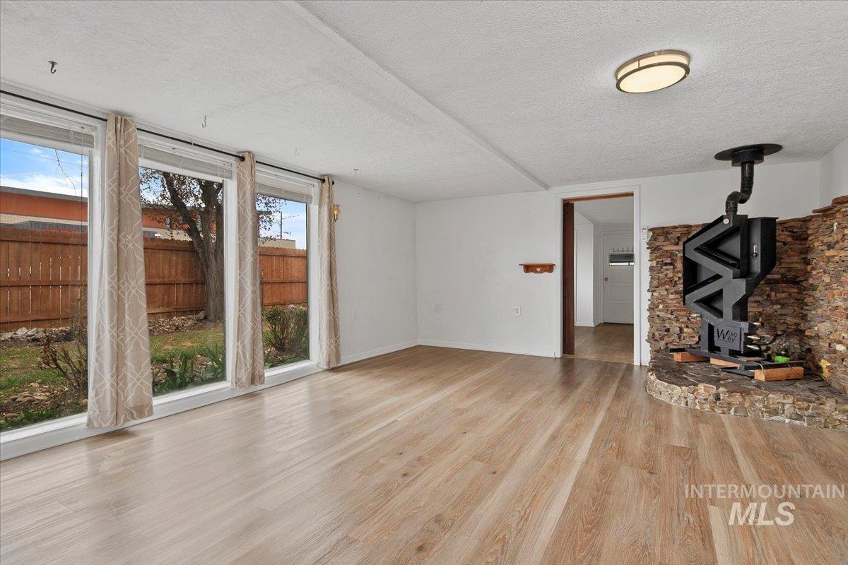 1720 W Roosevelt Ave Property Photo 7