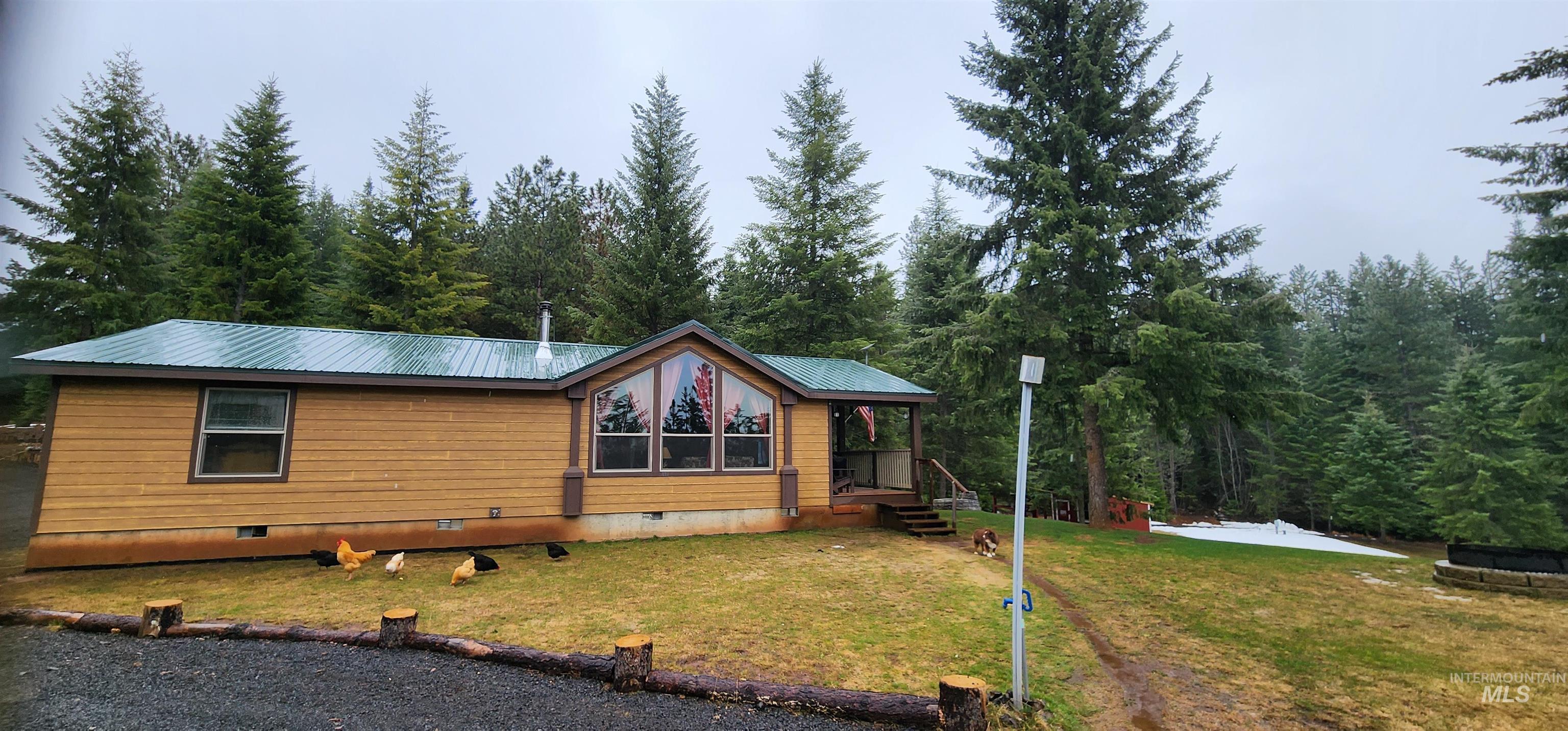 229 Henderson Loop Rd Property Photo