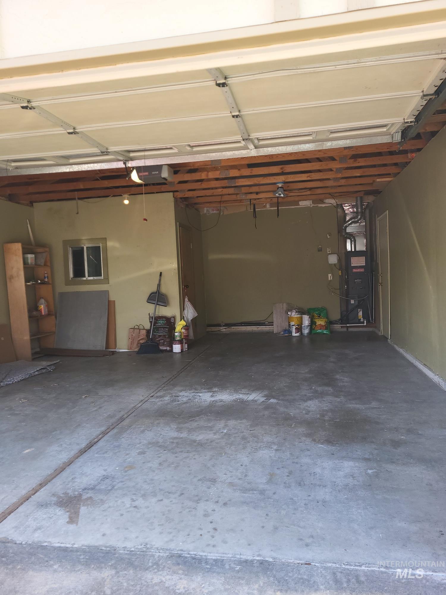 1345 E Rayburn Ct. Property Photo 20