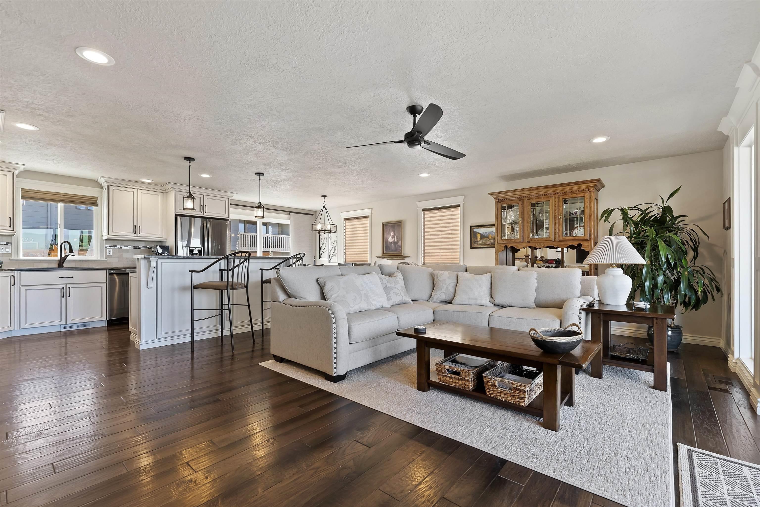 5019 N Bitterbrush
