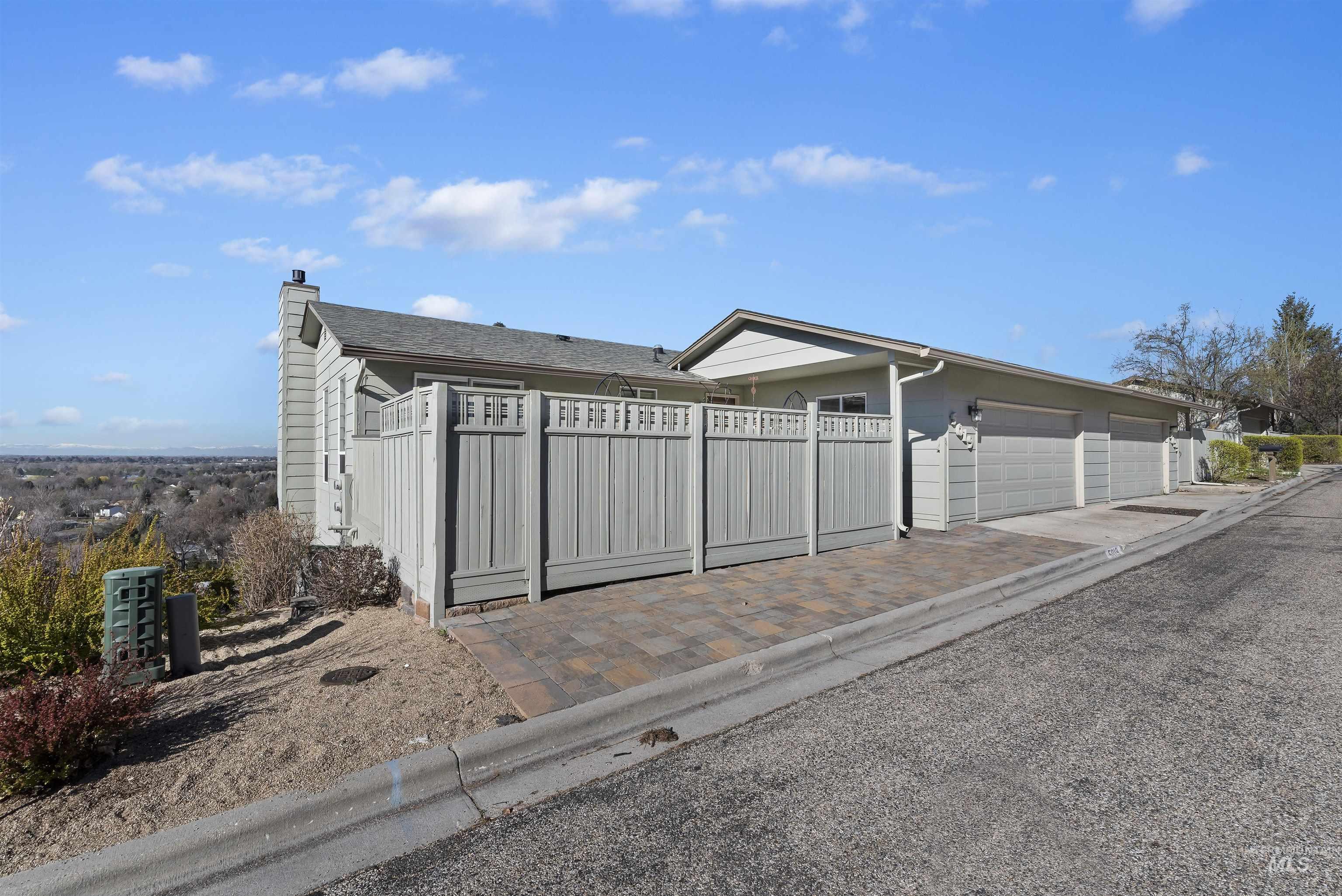 5019 N Bitterbrush Property Photo 10