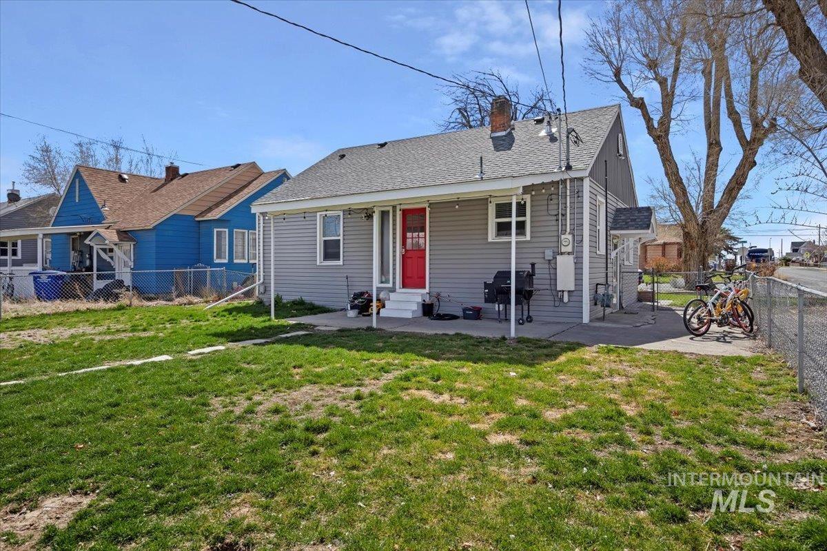 605 4th Ave E Property Photo 22