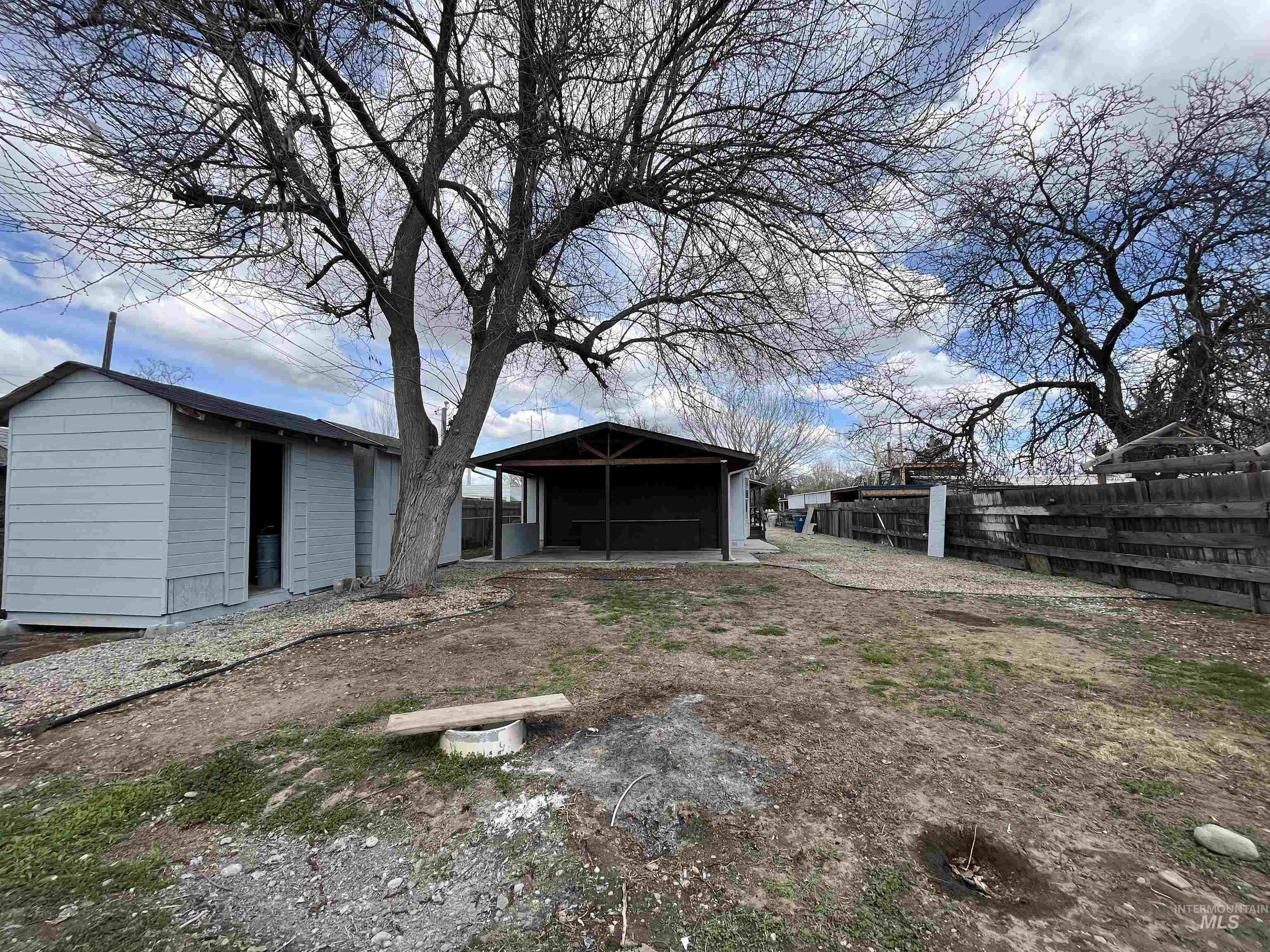 112 Joliet St Property Photo 16
