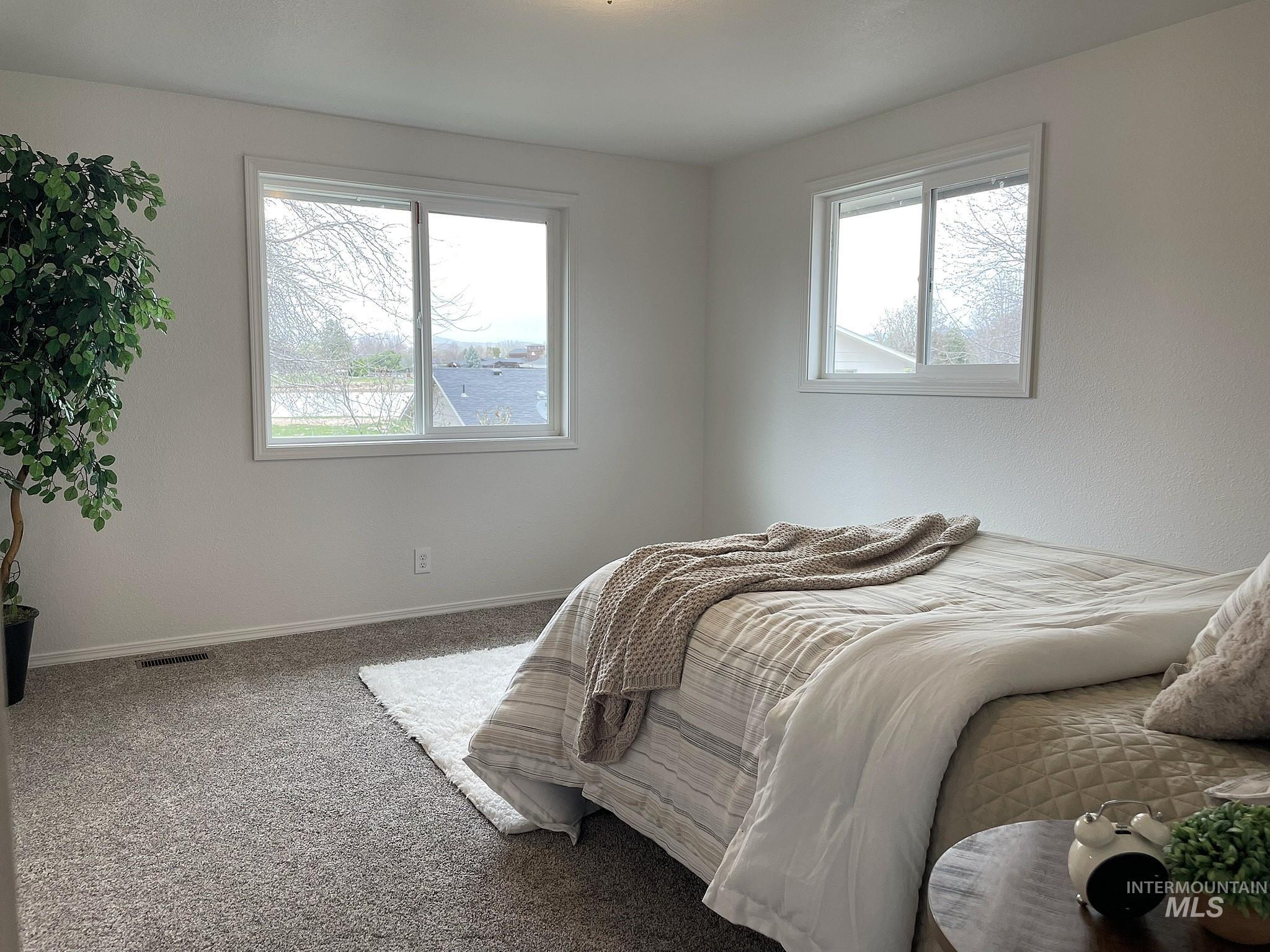 1496 E Falconrim Property Photo 20