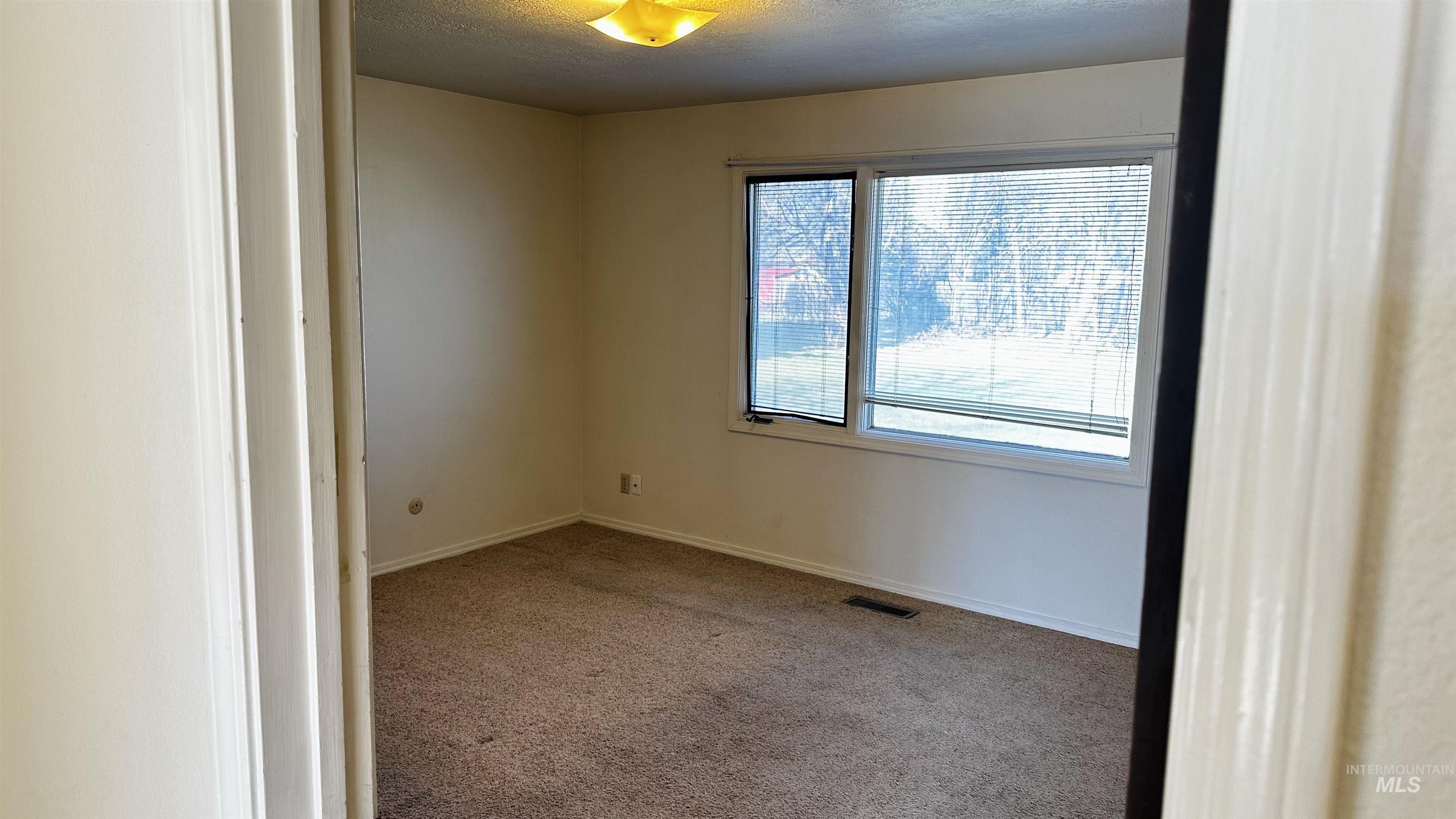2029 S Chippewa Pl Property Photo 20