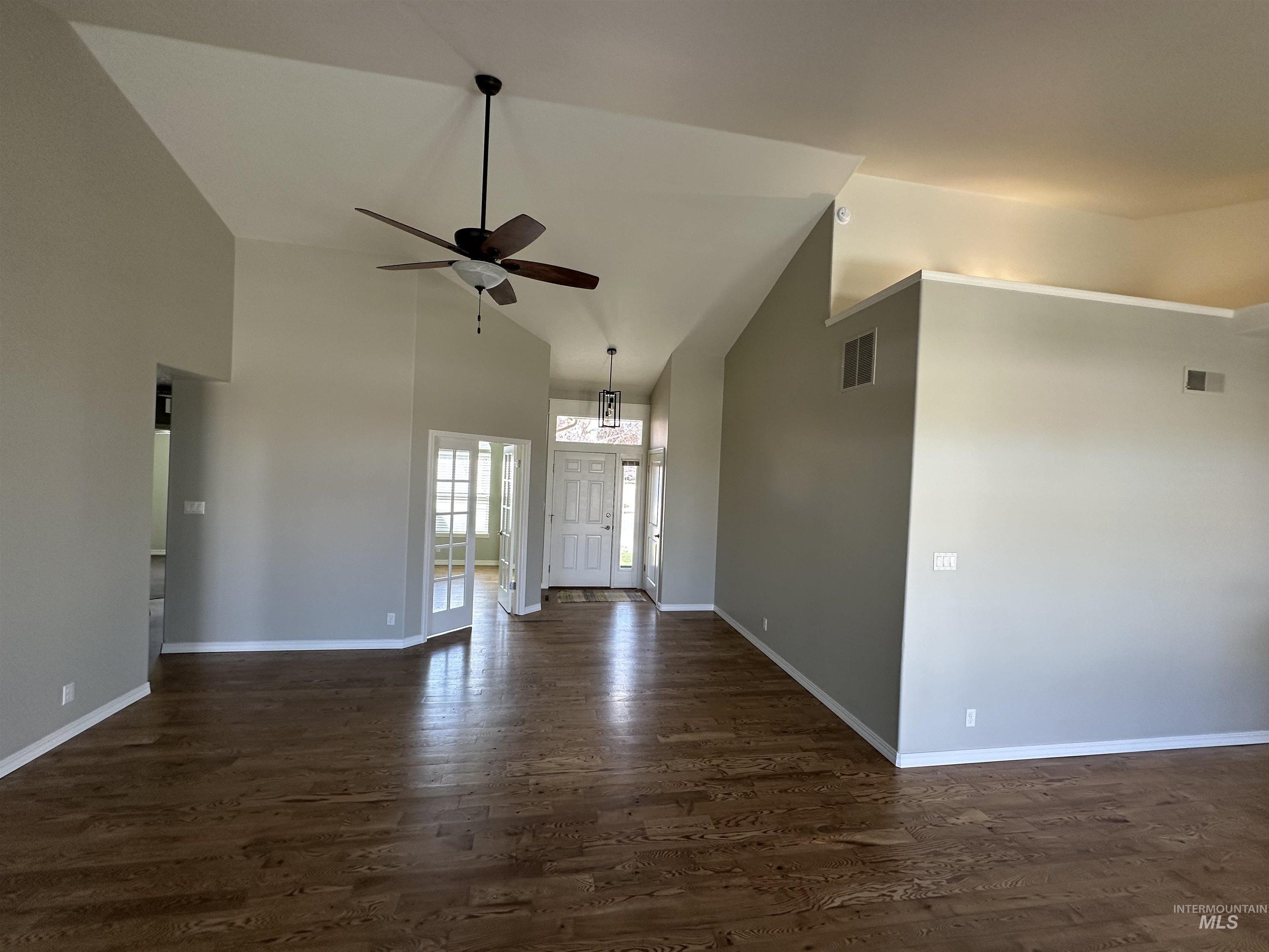 2707 Indian Trail Property Photo 3