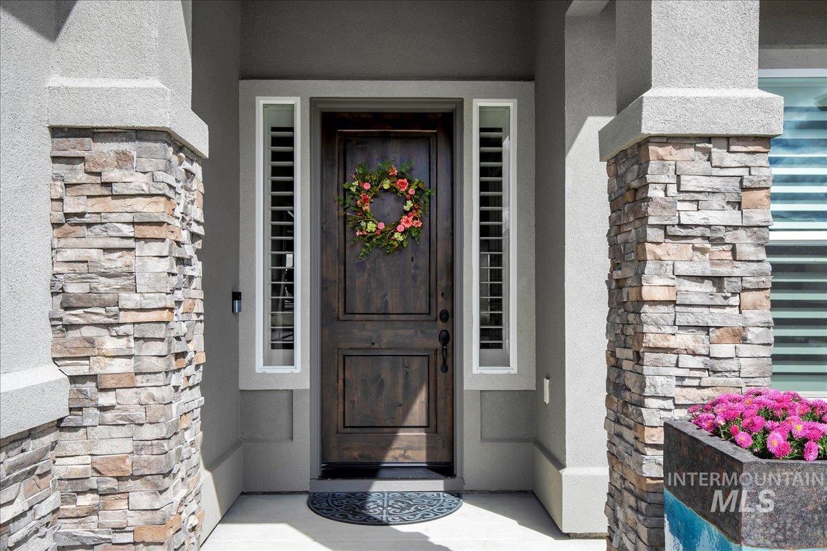 12272 W Hiddenlake St Property Photo 4