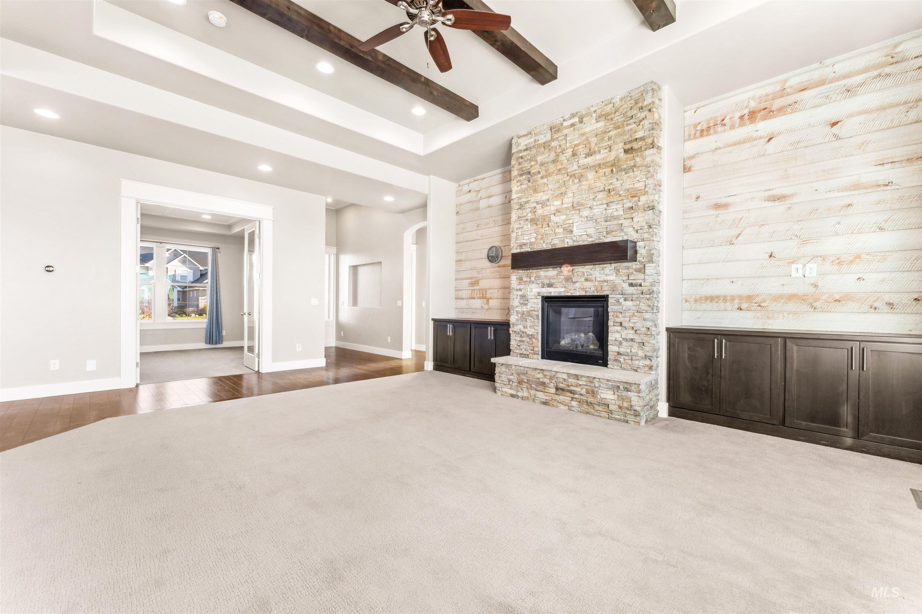 8545 Silverwood Way Property Photo 17