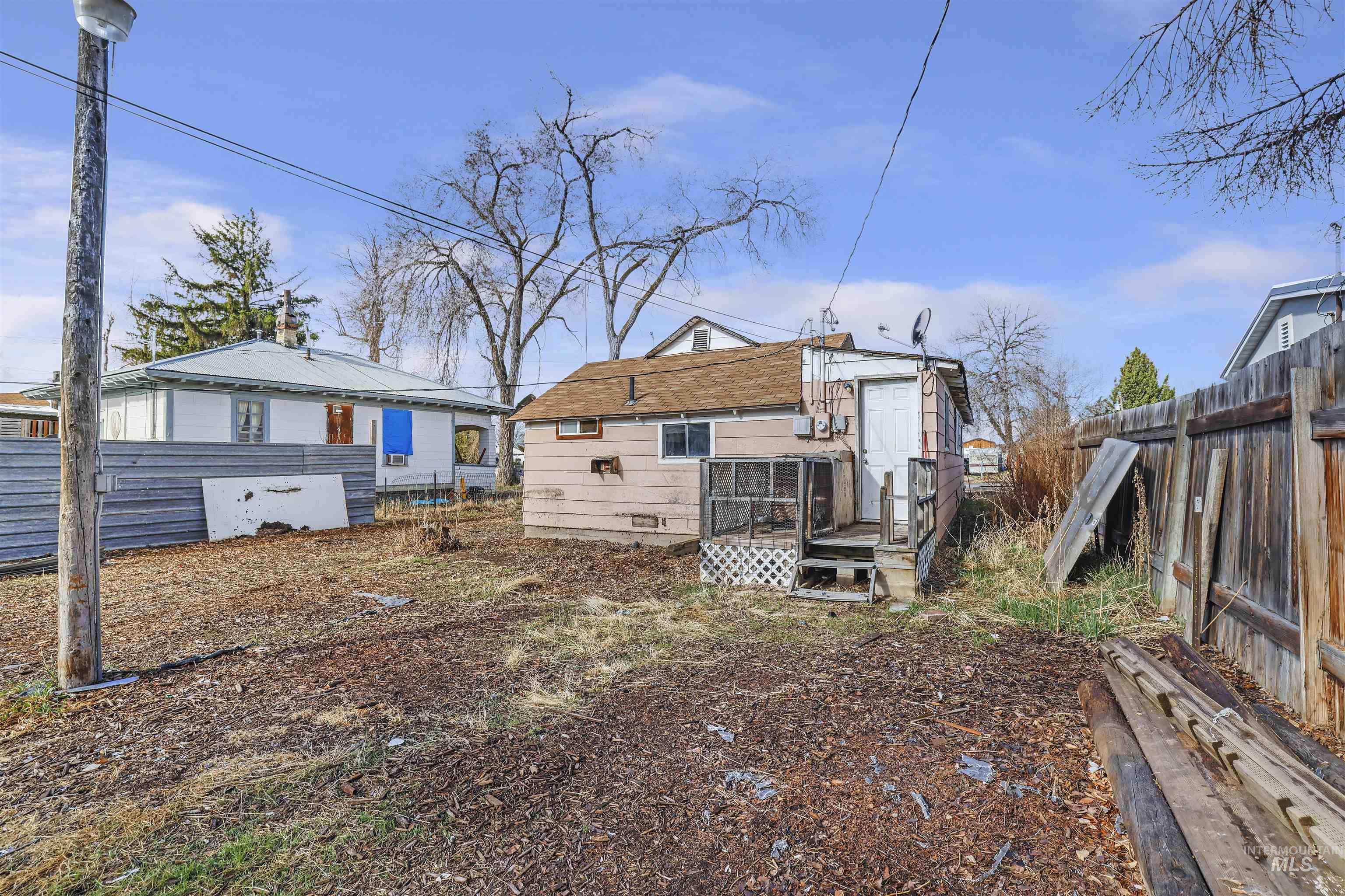 530 Utah St Property Photo 2