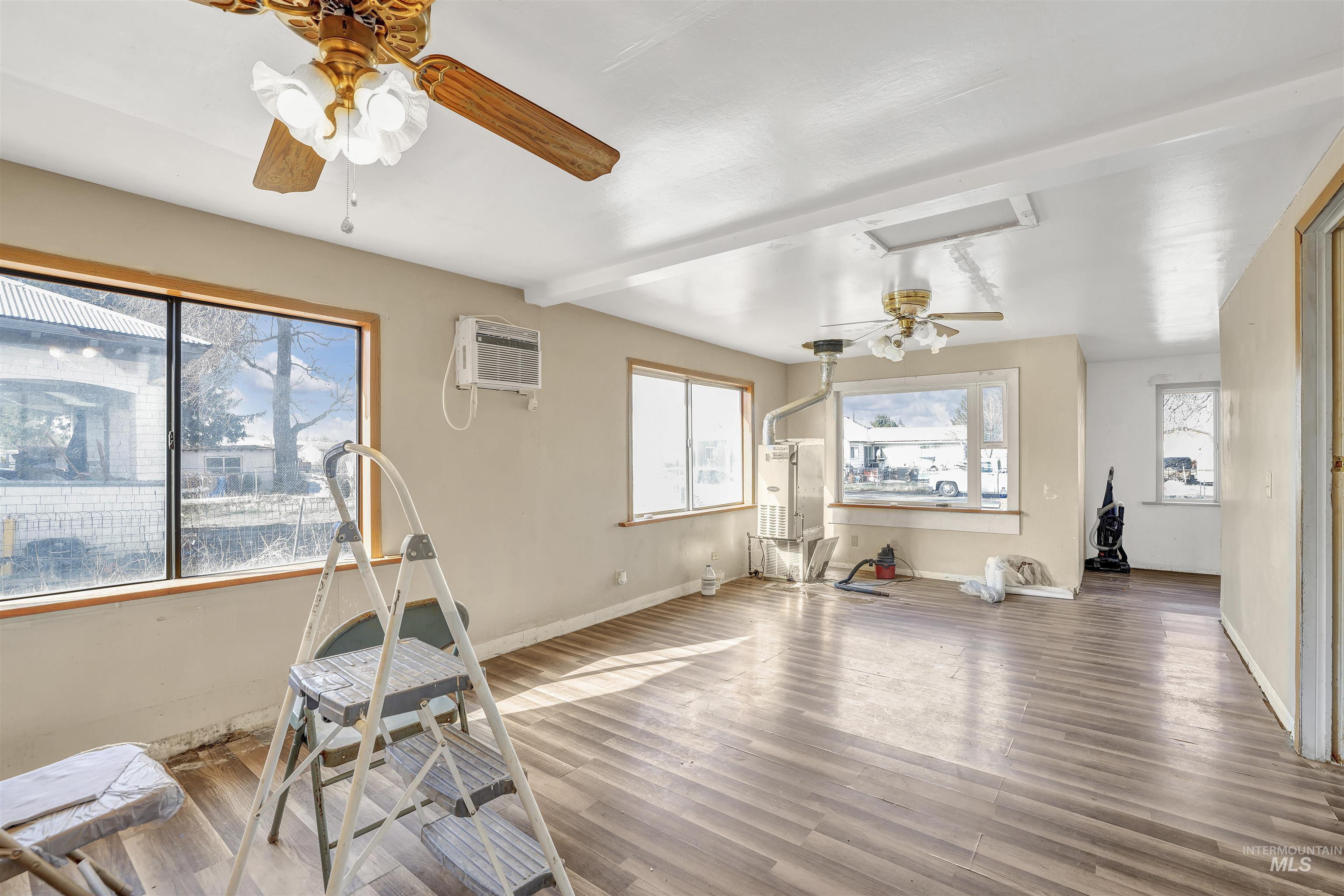 530 Utah St Property Photo 4
