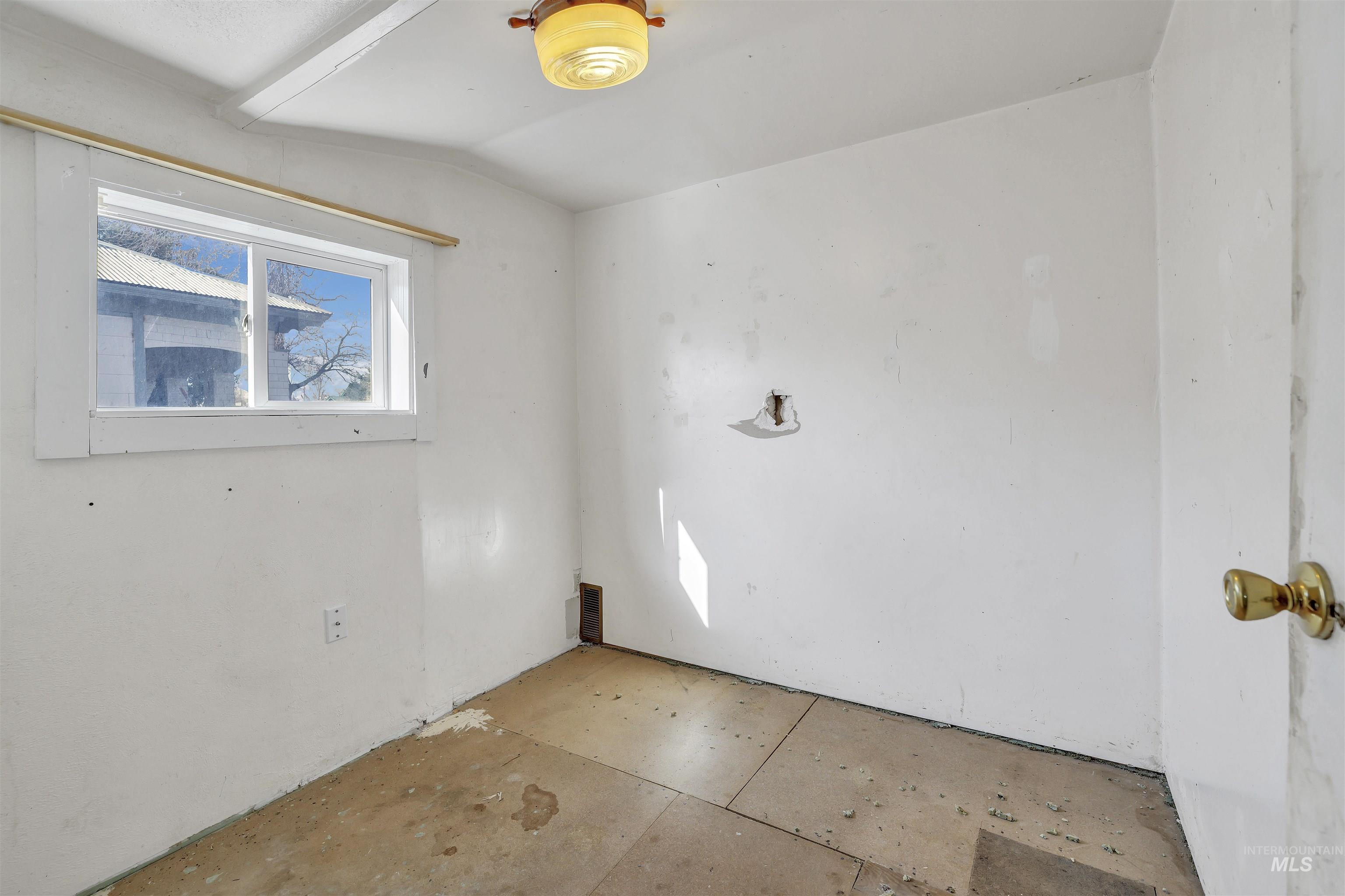 530 Utah St Property Photo 7